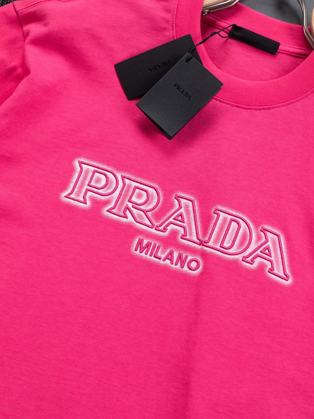 普拉达/Prada 夏季新款 泼墨刺绣字母圆领短袖T恤 粉色