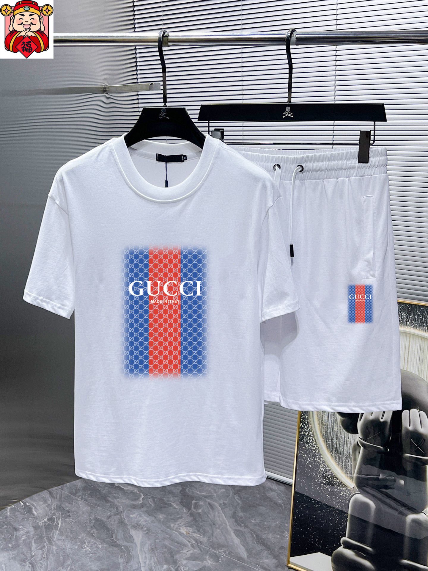 Gucci 品牌【GUCCI 古奇】 2025新款男士短袖短裤套装 销售 市面高端版本 手感细腻柔软 让你穿着更加舒适 立体裁剪版型超赞 尺码:M-5XL下单请报身高体重