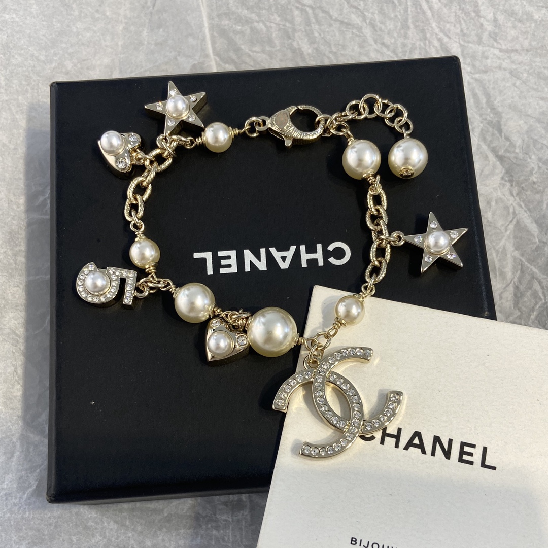 【XS0180】 【CH@NEL 香@儿 pulsera de cinco caracteres】 Pulsera multi-elementos súper hermosa y elegante, combina logotipo, e…