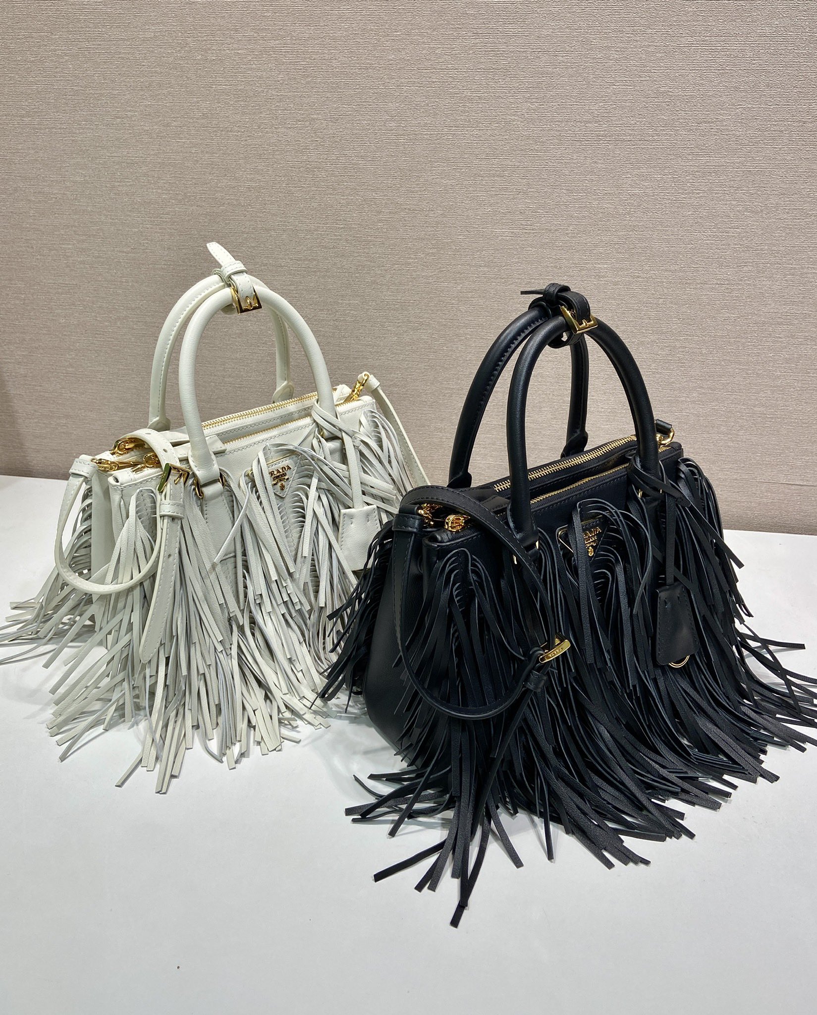 【VIPセール】PRADA 早い者勝ちセール！ハンドバッグ 1BC232 VIPセール】PRADA プラダ レディース ショルダーバッグ 1BB086