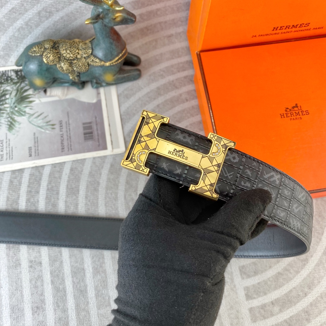 爱马仕💕 特种皮腰带系列 ，原厂五金精品不锈钢扣，手感柔软舒适 宽3.8CM。