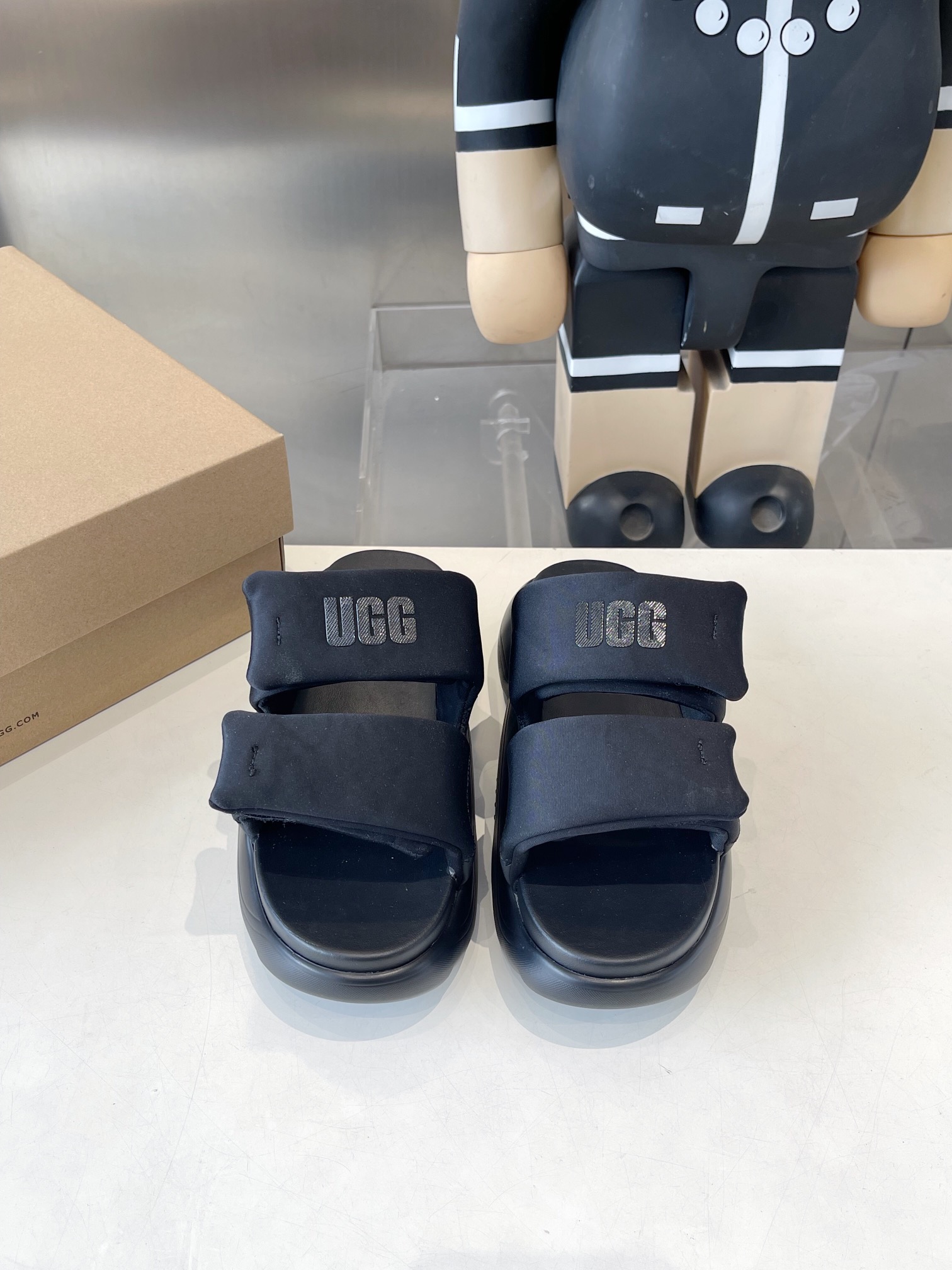 Thick Bottom Slipper for Comfortable Walking on EVA Bubble Floor - 图片 3