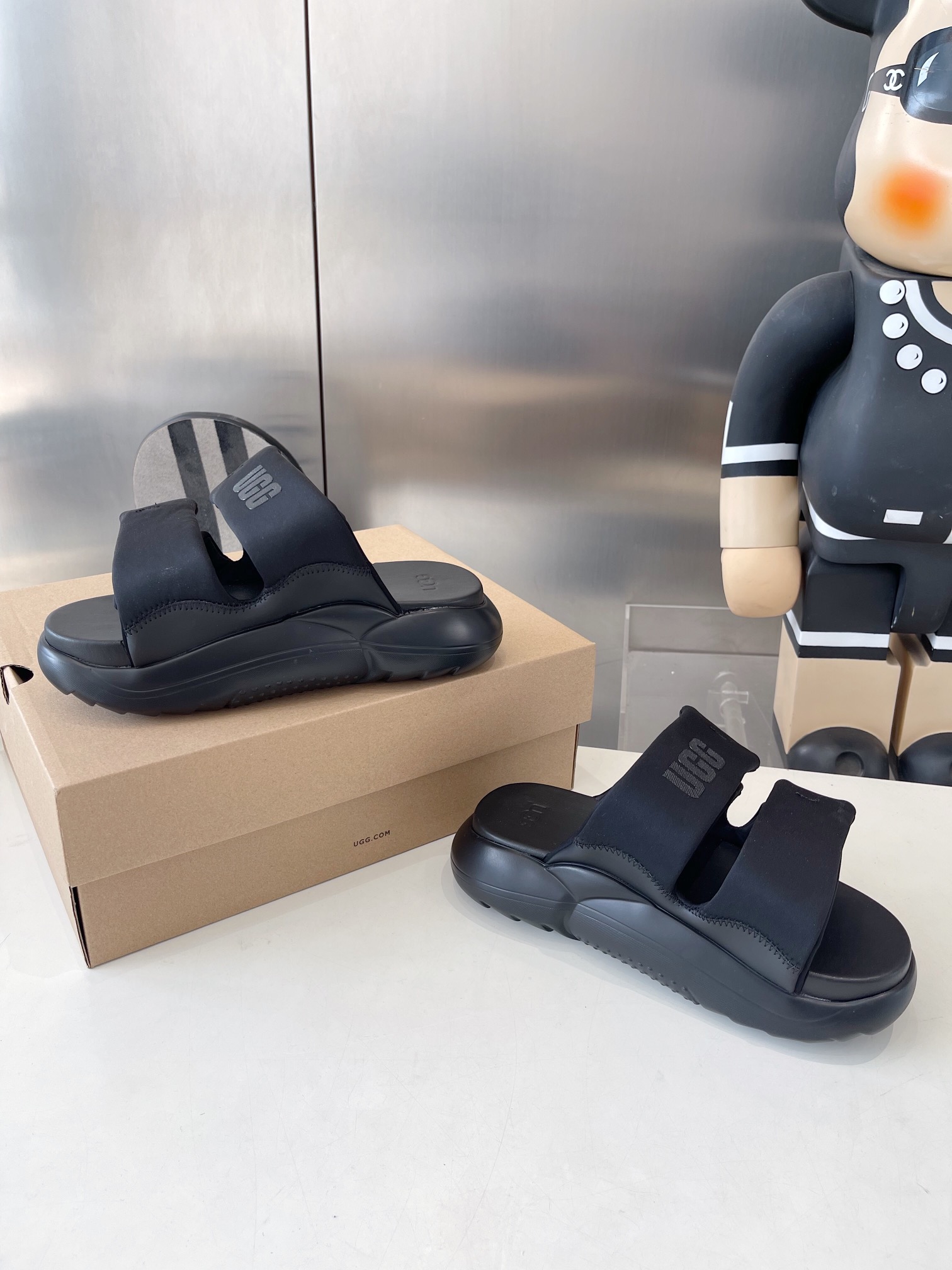 Thick Bottom Slipper for Comfortable Walking on EVA Bubble Floor - 图片 6