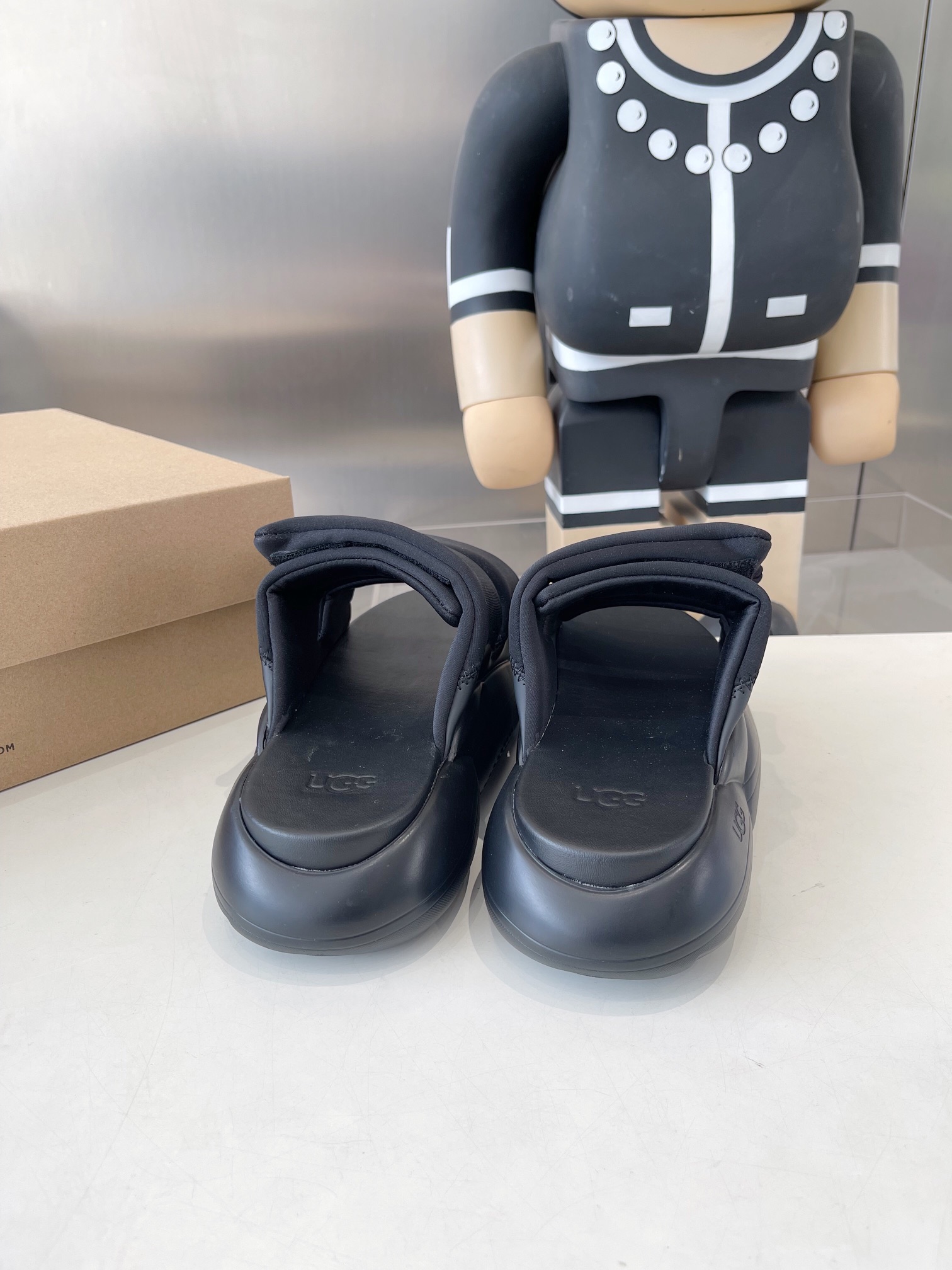 Thick Bottom Slipper for Comfortable Walking on EVA Bubble Floor - 图片 7