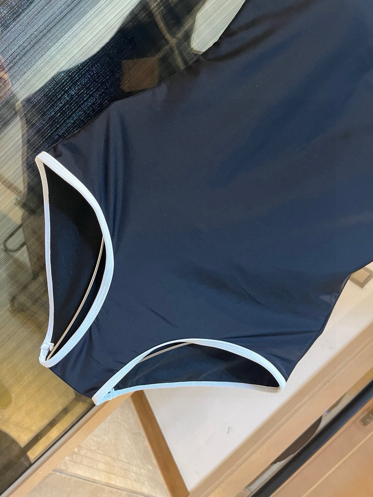 。
miumiu比基尼👙❤️😍🥰适合多种场景的游泳衣🏊‍♀️海边 游泳池 温泉 水上乐园 漂流都可以😌内