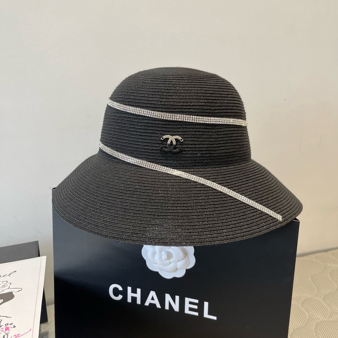 NO:353592,Chanel new straw hat, head circumference 57cm hat, straw hat fisherman hat baseball hat, hat, chanel, espadrilles, hats香奈儿新款草帽,头围57cm帽子草帽渔夫帽棒球帽,帽子,chanel,espadrilles,hats,hat