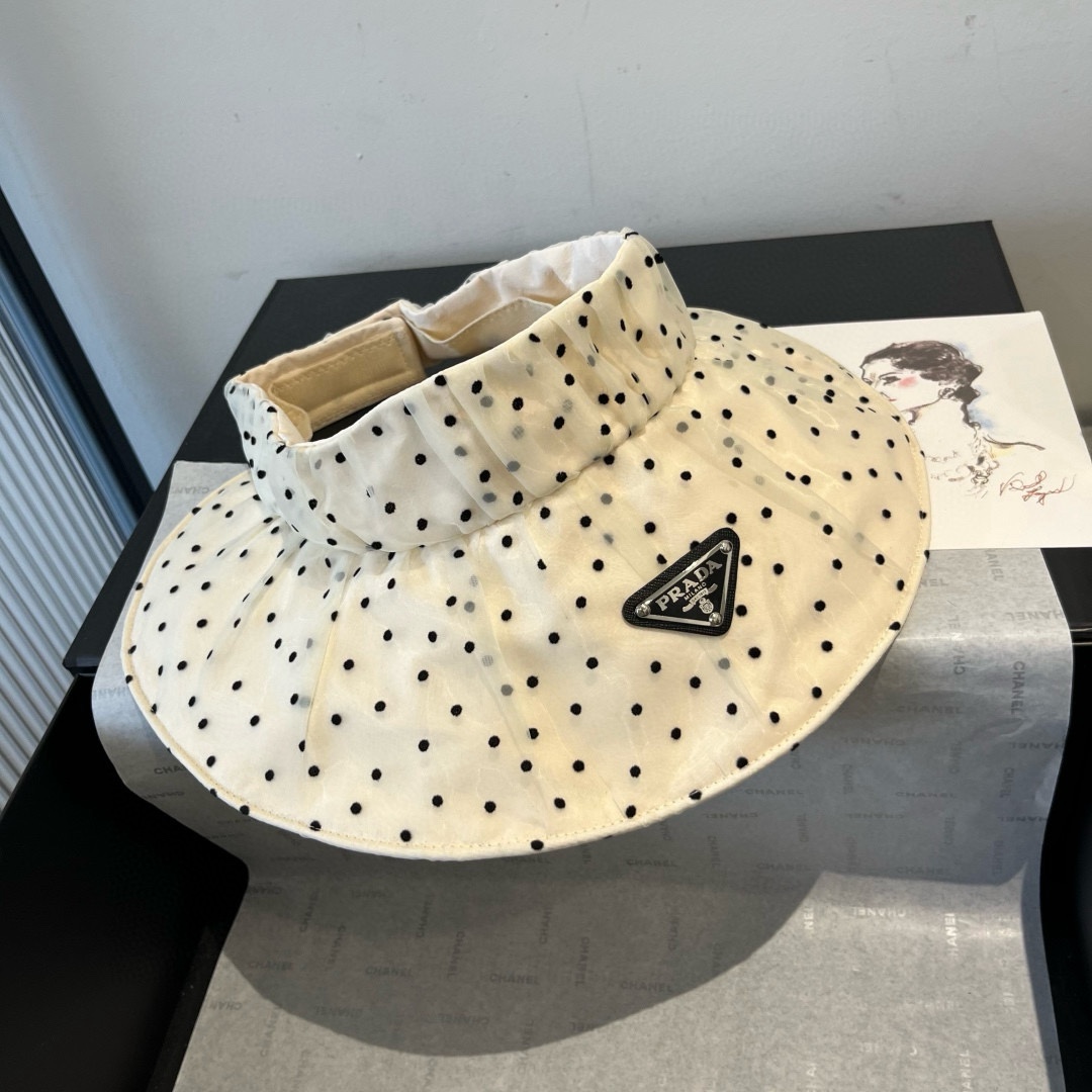 NO:353577,PRADA new shell hat, empty top sun hat, straw hat, fisherman hat, baseball hat, hat, prada, prada, espadrilles, hatsPRADA普拉达新款贝壳帽,空顶遮阳帽帽子草帽渔夫帽棒球帽,帽子,prada,prada,espadrilles,hats,hat