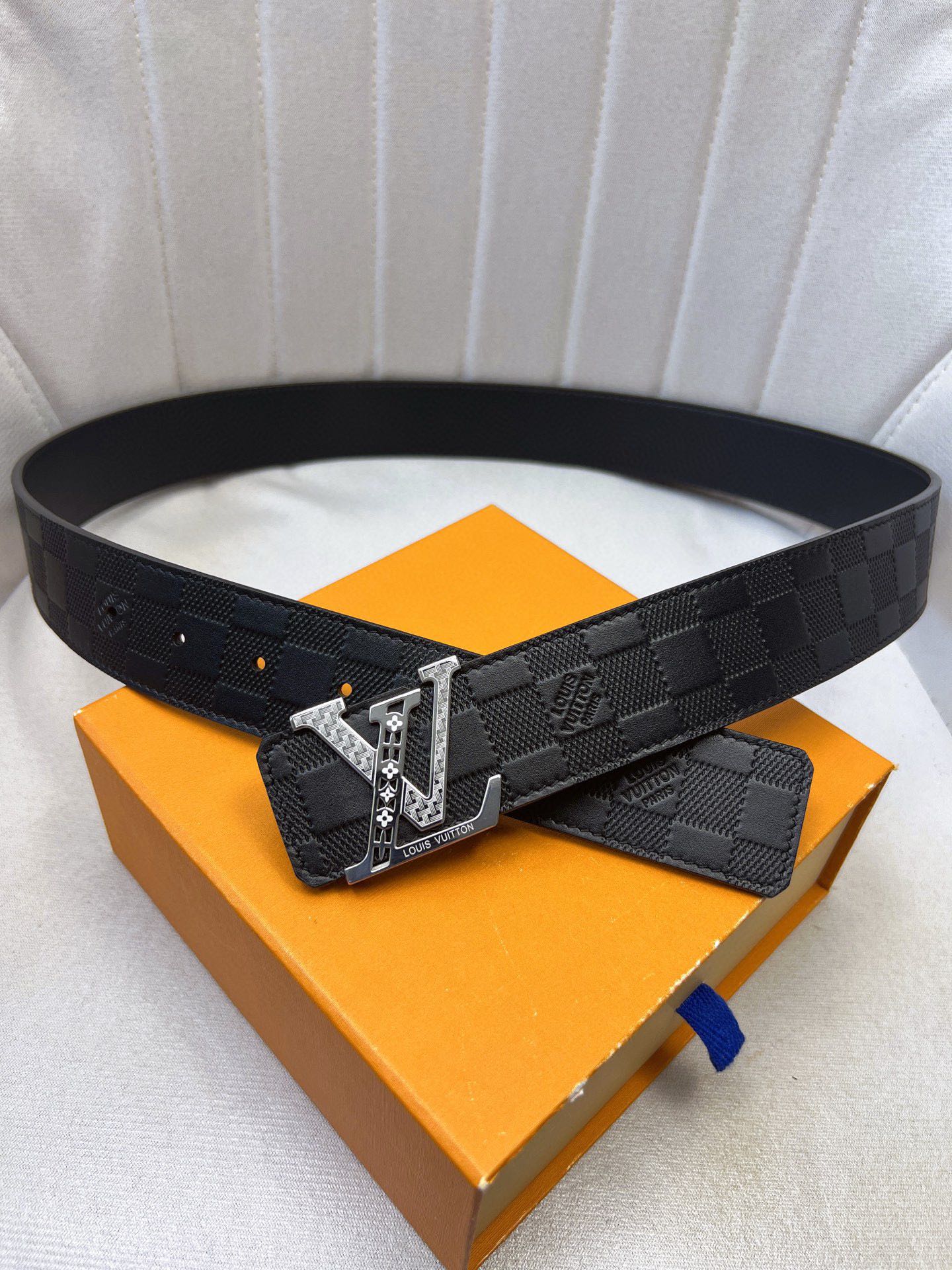 Luxury LV Belt with Gold Knitted Original Leather Custom Purchase Details - 图片 3