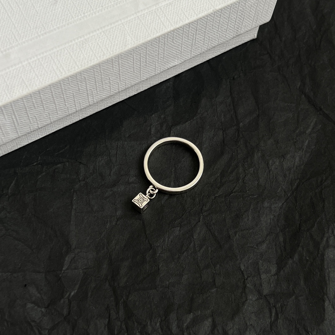 Bold Fashion Ring by Celine Selin: ¥220, Size 678 Yards - 图片 4
