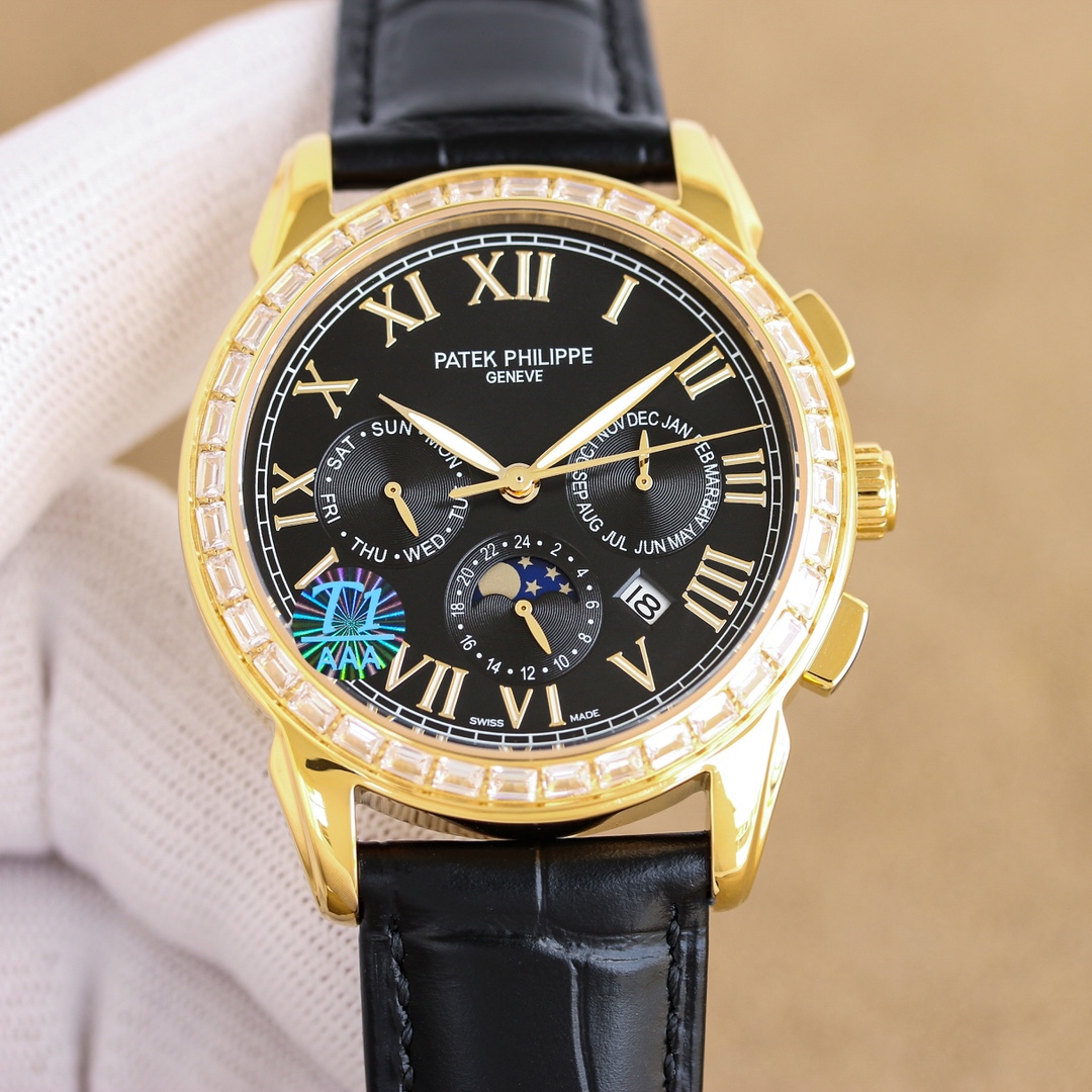 NO:338600,White Shell Gold Shell TW Patek Philippe Complex Multifunction Series 5205G-013 is launched. The first Nautilus complex watch launched so far creates a casual sports watch with super complex technology. 1 Small body panels have the following functions: 12 o'clock calendar function 10 o'clock week function 2 o'clock week function 6 o'clock 24 hours. All functions can be used normally. 2 movement uses a replica Cal. Automatic winding movement, which perfectly interprets the functions while realizing the appearance. 3 The independent watchmaker of the modification master participates in the customization of the modified dial color, giving the unique watch an interesting soul!  Craftsmanship masterpieces welcome to taste it!  ,,patek philippe19860909白壳 金壳 TW 百达翡丽复杂多功能系列5205G-013重磅登场,迄今推出的首款Nautilus复杂腕表,以超复杂的工艺技术打造休闲运动腕表. 1小身板大能量尽揽以下功能∶12点位日历功能 10点位星期功能 2点位星期功能 6点位24小时.所有功能都可正常使用. 2机芯采用复刻版Cal.自动上链机芯,在实现外观的逼真前提下,功能一并完美诠释. 3改装大师独立制表人,倾情参与定制改装表盘颜色,给予独一无二的腕表增添有趣的灵魂！ 匠心力作 欢迎各位表友品鉴！,,patek philippe,Watch