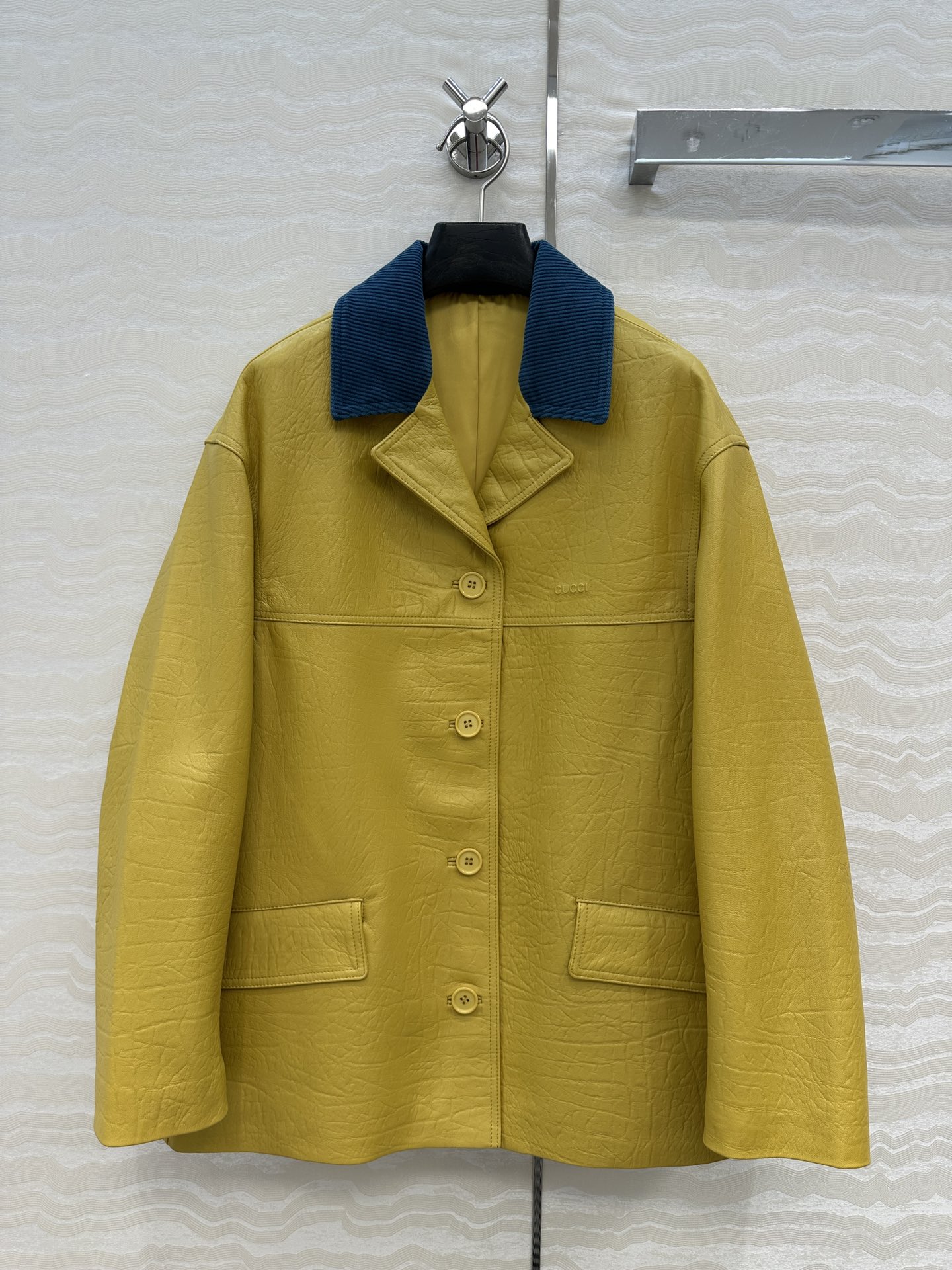 P2208: High-End Female Outfit in New Zealand Sheep Skin, Retro Style, Three Colors - 图片 1