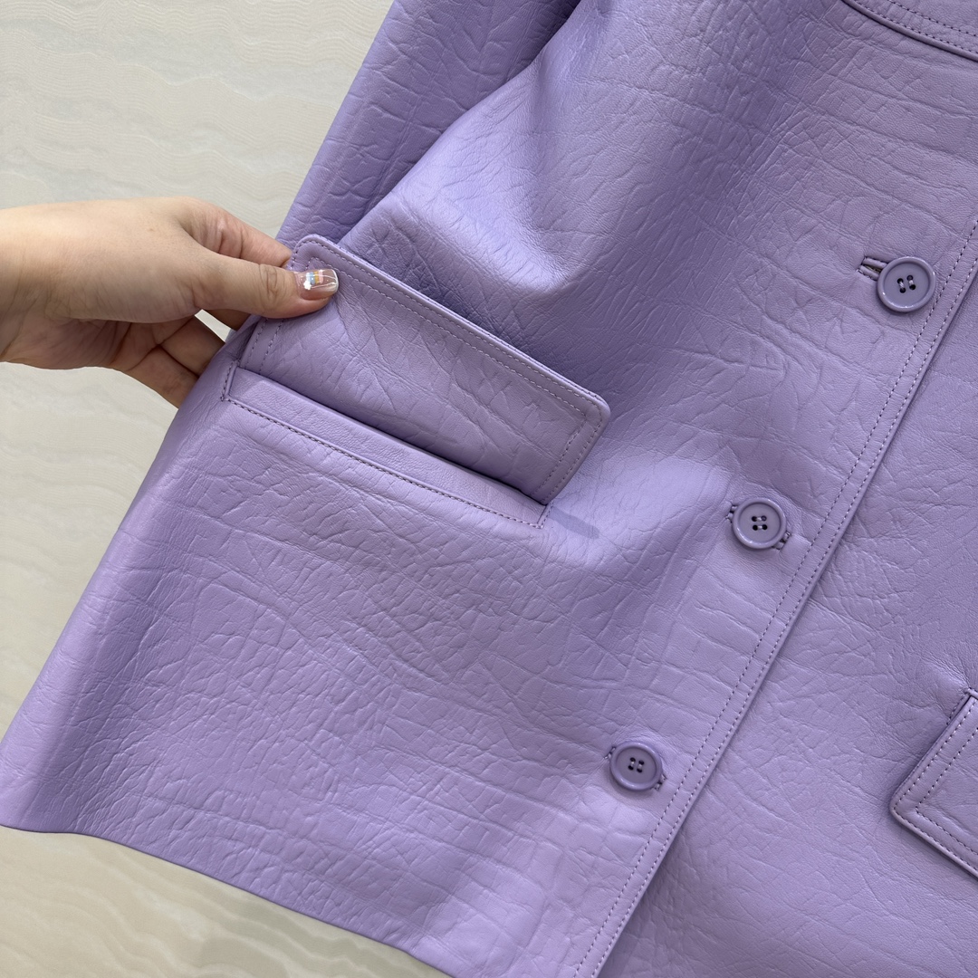 High-End Female Outfit P2208: Premium Quality, Custom-Made Sheep Skin, Retro Style - 图片 5