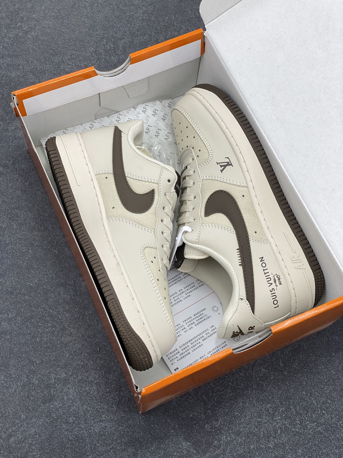 图片[9]-Nike Air Force 1 \’07 Low “LV联名——网面拼接米棕”空军一号 低帮 运动鞋 休闲鞋 折边针车 工艺难度大 原楦头原纸板 原装鞋盒 定制五金配件 内置全掌气垫 原厂鞋底 货号：QW5836-004 尺码：36 36.5 37.5 38 38.5 39 40 40.5 41 42 42.5 43 44 44.5 45-选品中心