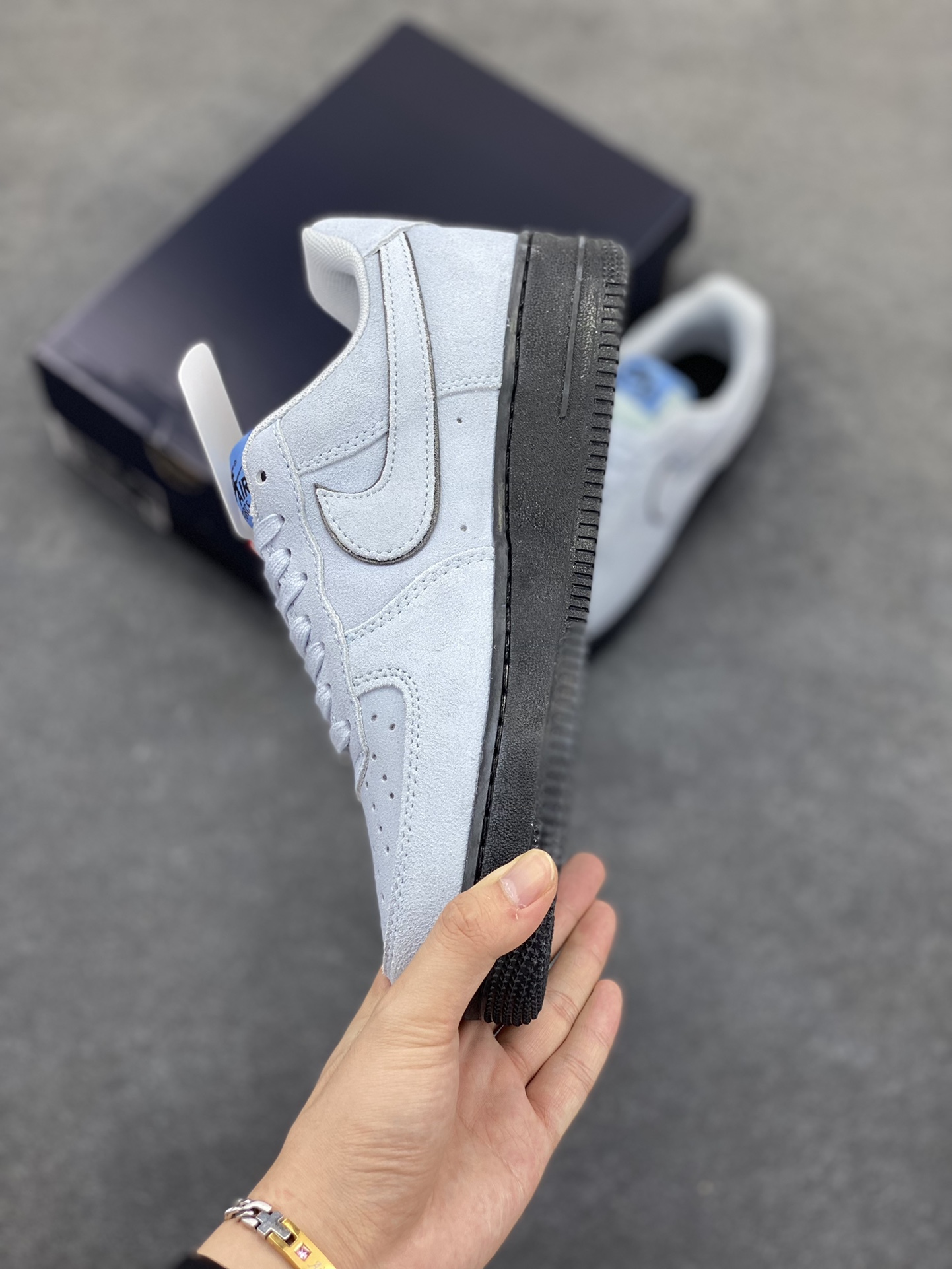 图片[3]-Nike Air Force 1 Low 军械蓝 空军一号低帮运动休闲板鞋 原楦头原纸板 打造纯正空军版型#专注外贸渠道 全掌内置蜂窝气垫 #原盒配件 原厂中底钢印、拉帮完美 货号：HQ1966-400 尺码：36 36.5 37.5 38 38.5 39 40 40.5 41 42 42.5 43 44 44.5 45-选品中心