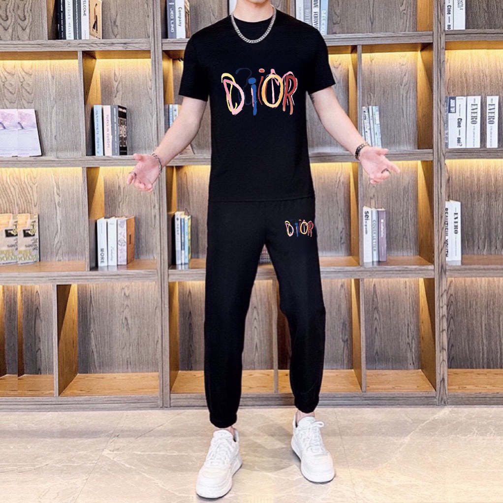 Dior DIOR 迪奥 (胖子福音) 2025 世界知名奢侈品牌