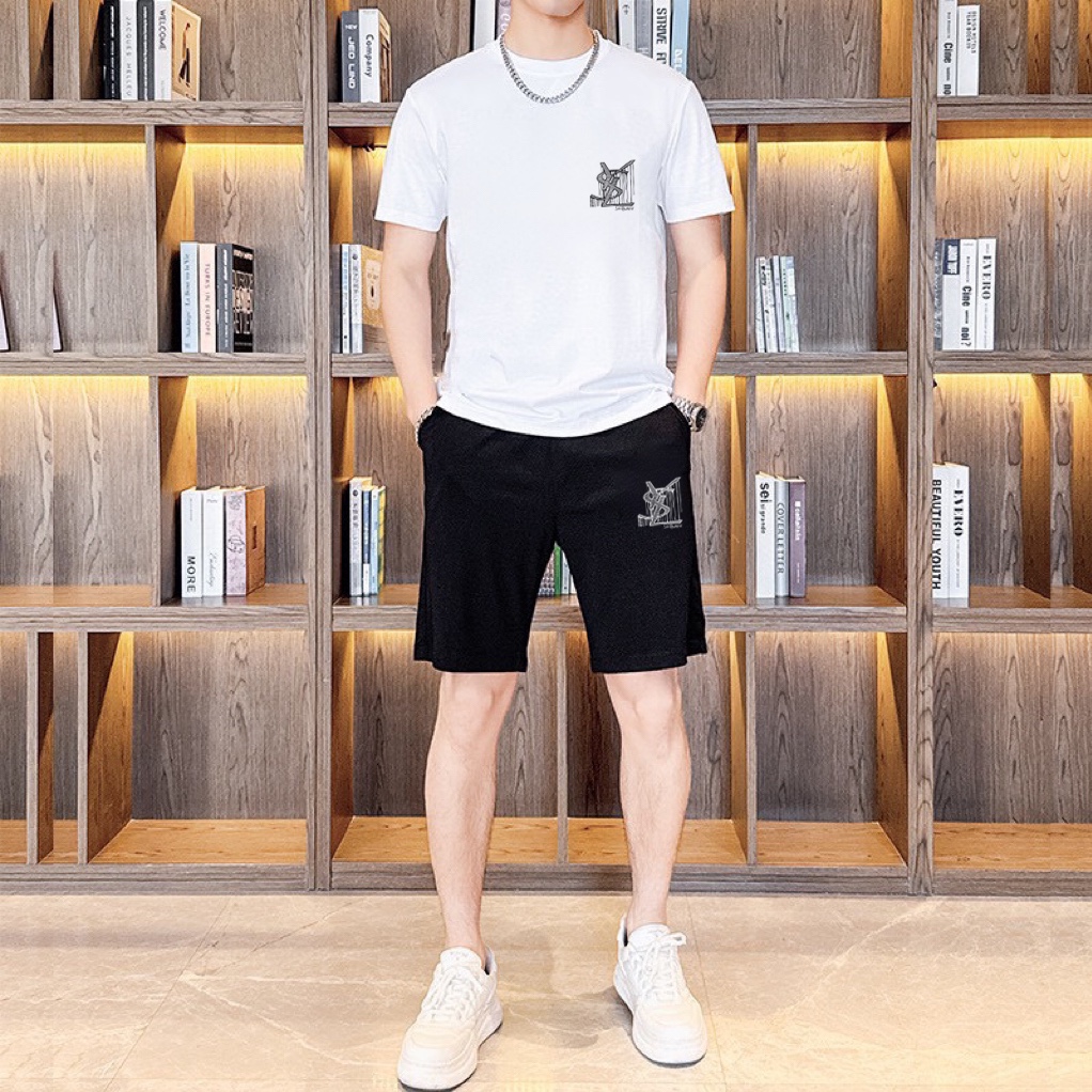 Saint Laurent 品牌【YSL圣罗兰】 2025新款男士短袖短裤套装 销售 市面高端版本 手感细腻柔软 让你穿着更加舒适 立体裁剪版型超赞 尺码:M-5XL下单请报身高体重