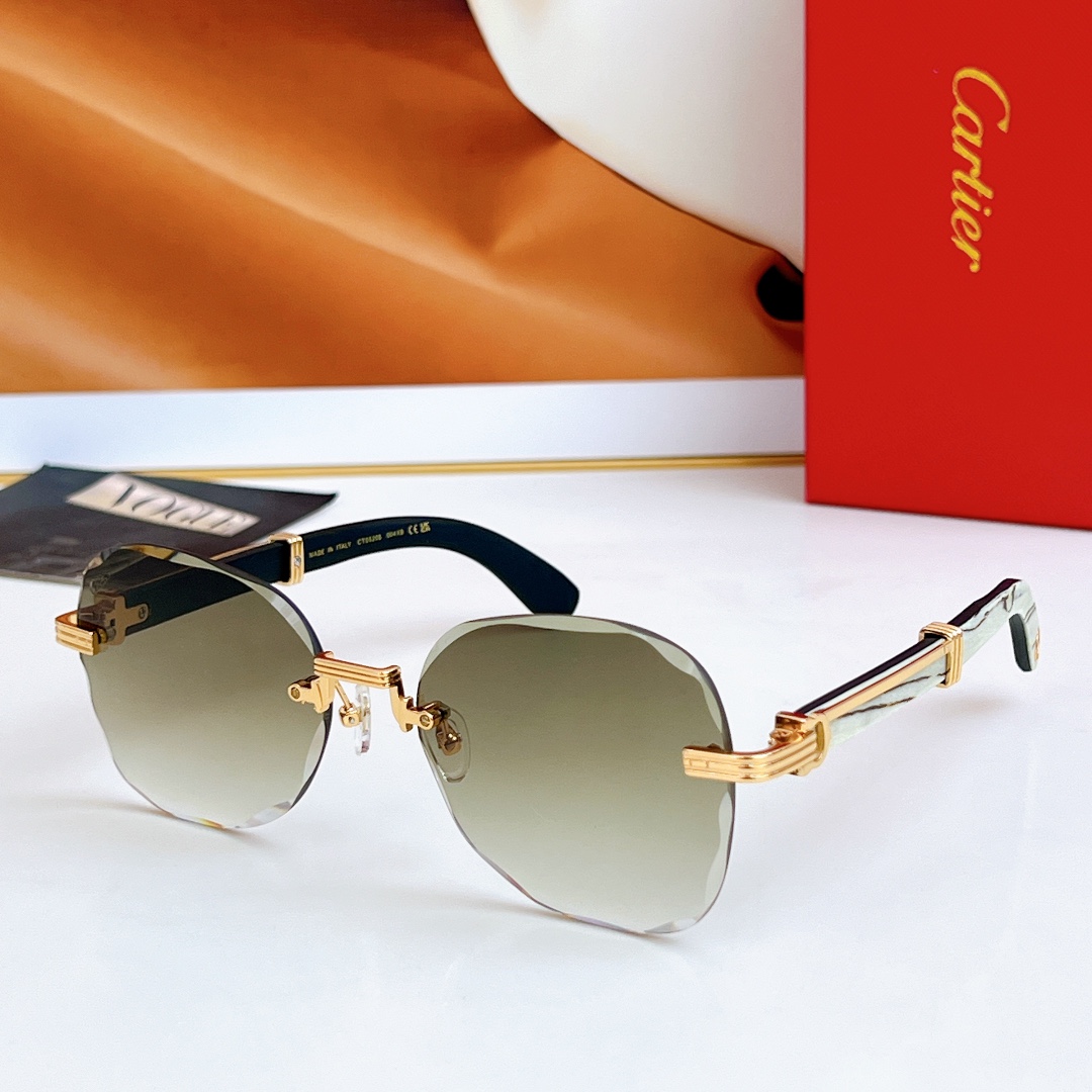  Cartier
MOD：CT0520S
Size：60口19 145
🔝🔝