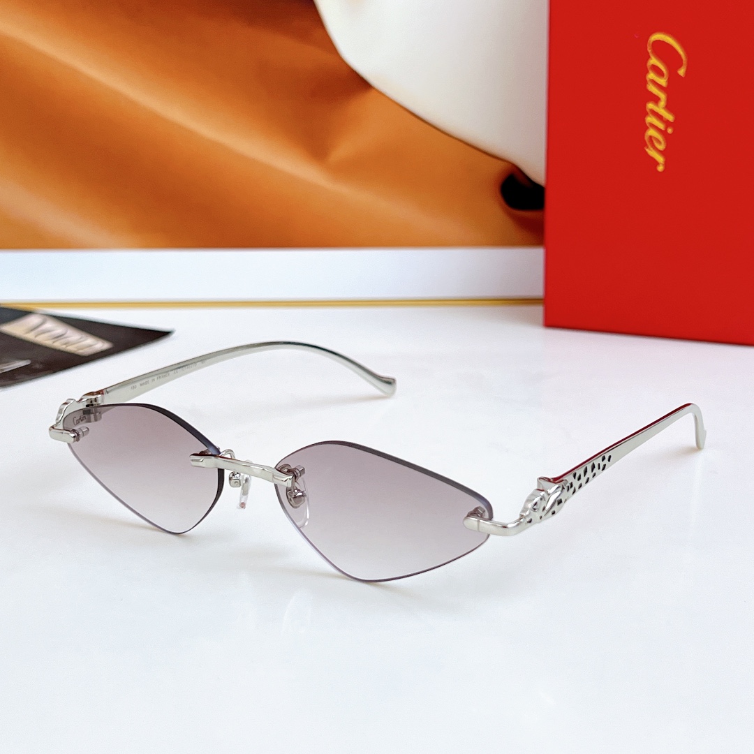  Cartier
MOD：CT9527O
Size：56口17 130
🔝🔝