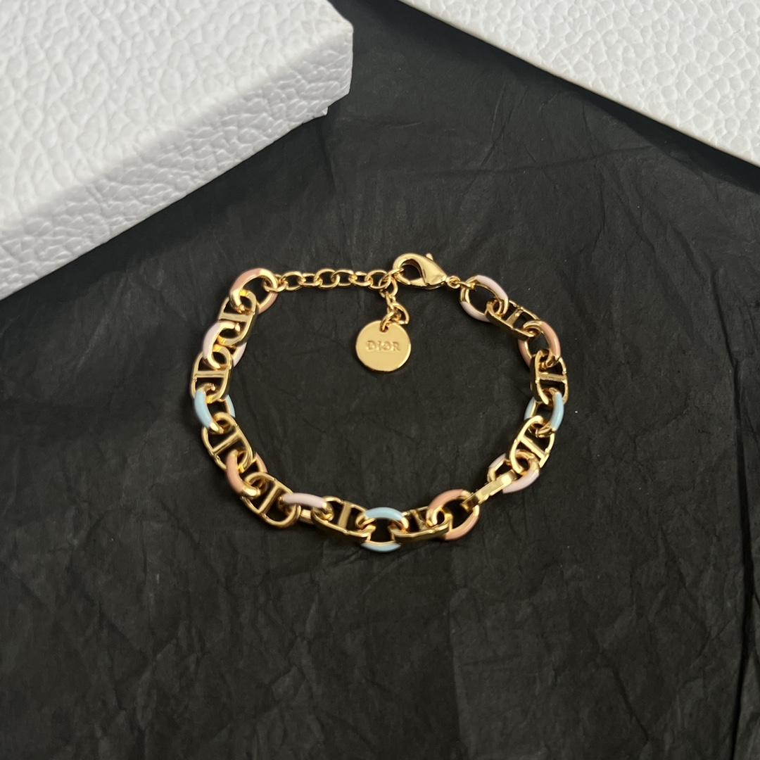 】👑Dior 迪奥  手链 精选原版一致 黄铜材质 甜美气质高雅。