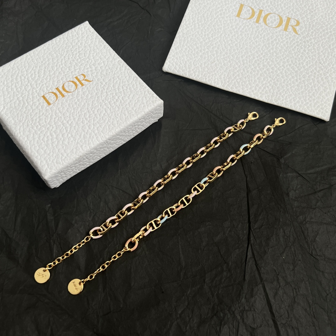 】👑Dior 迪奥  手链 精选原版一致 黄铜材质 甜美气质高雅。