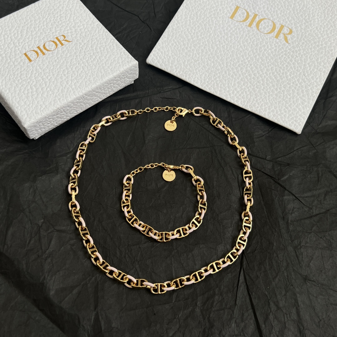 】👑Dior 迪奥  手链 精选原版一致 黄铜材质 甜美气质高雅。