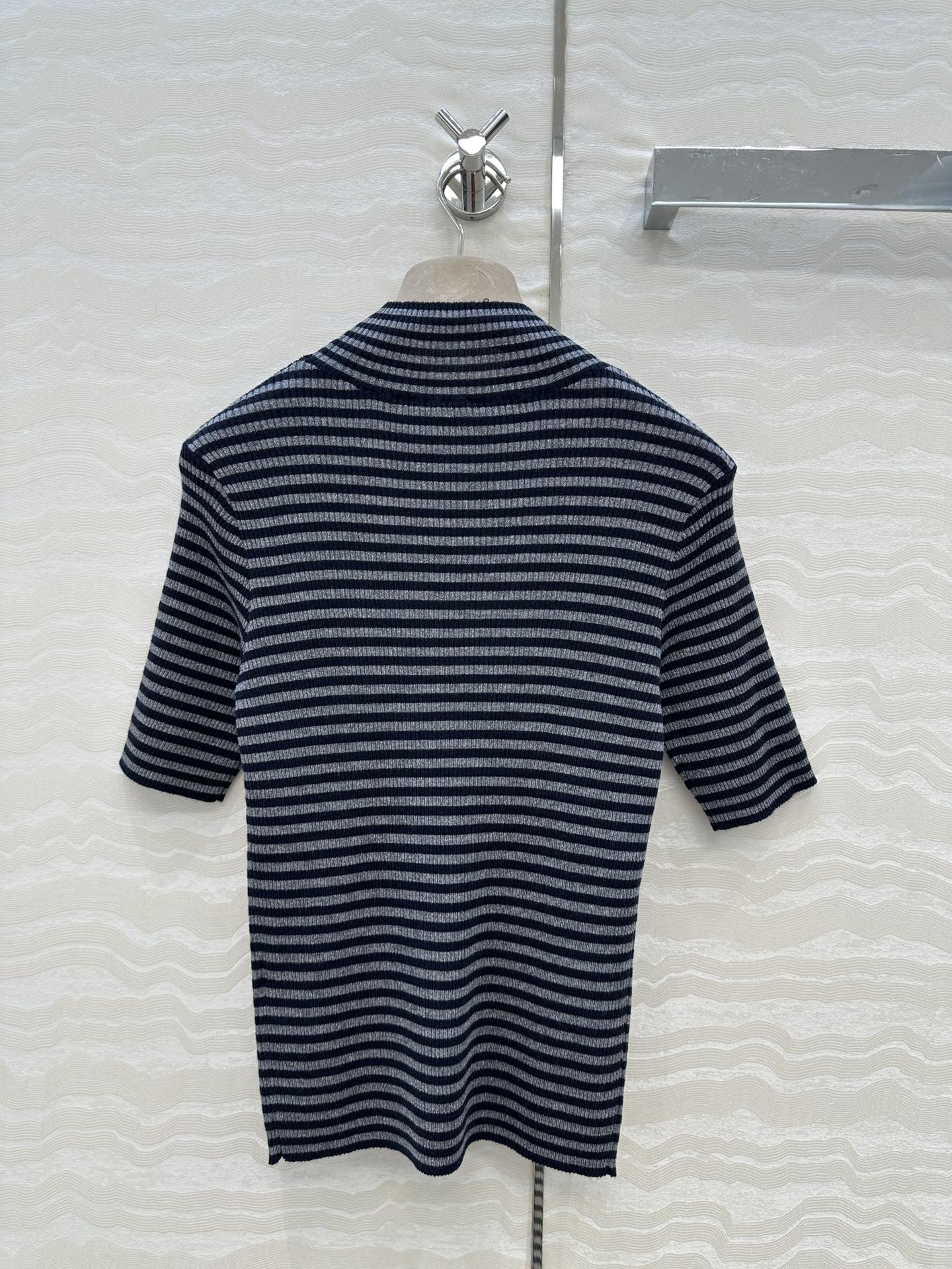 High-End Female Suit: P621 – Elegance, Comfort, Luxury, Exclusive Design - 图片 9