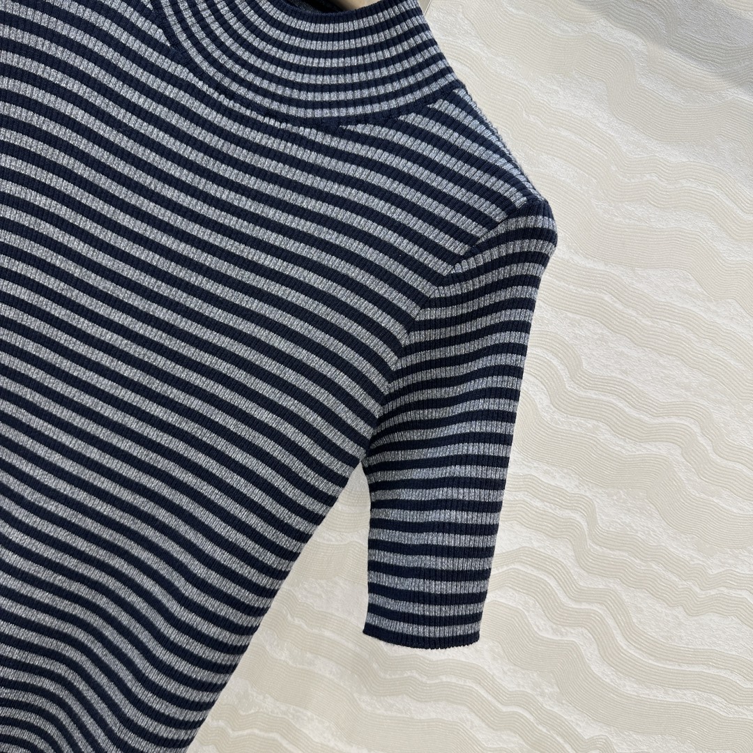 High-End Female Suit: P621 – Elegance, Comfort, Luxury, Exclusive Design - 图片 3