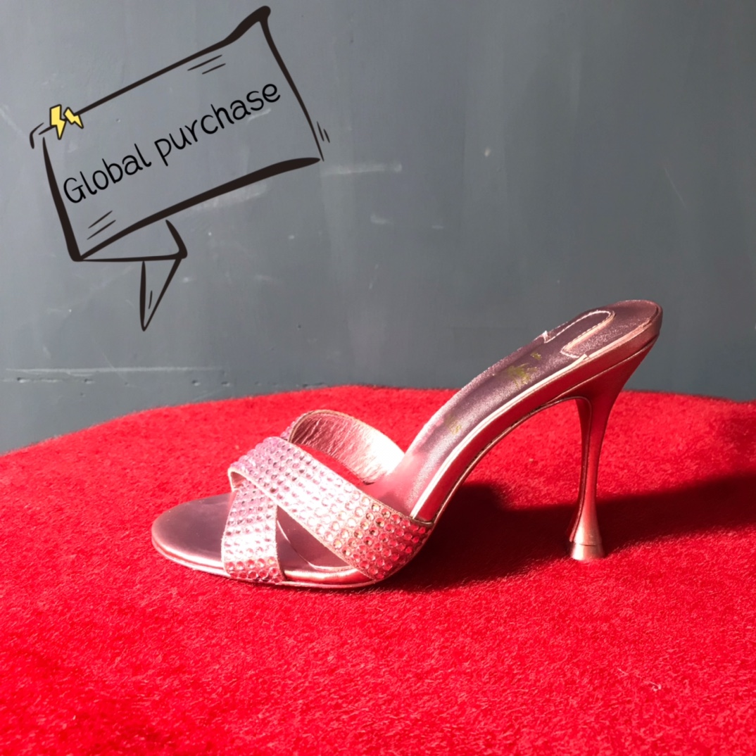 NO:336619,High-end custom sandal classic series!  H10Cm, size 34-42. Custom leather large sole without return or replacement 2053-002 rose red metal leather, pink crystal fantasy color imitation of Aurora diamonds. rose red metal sheepskin, official website synchronization Standard European code Reference:2053-002 Color:rose/rose Material:patent/PVC Lining:goat leather Heel height:10Cm Sole:leather sole Size:EU 34-42 (US 4-11):,,christian louboutin,sandals,sheepskin,Leather soles19860909高端订制 凉鞋精典款系列！ H10Cm,尺码34-42码. 真皮大底订制不退不换2053－002玫红金属皮,粉水晶幻彩仿奥钻.玫红金属羊皮里,官网同步 标准欧码 Reference:2053-002 Color:rose/rose Material:patent/PVC Lining:goat leather Heel heigh:10Cm Sole:leather sole Size:EU 34－42（US 4一11) :,,christian louboutin,sandals,sheepskin,Leather soles,Women's Shoes