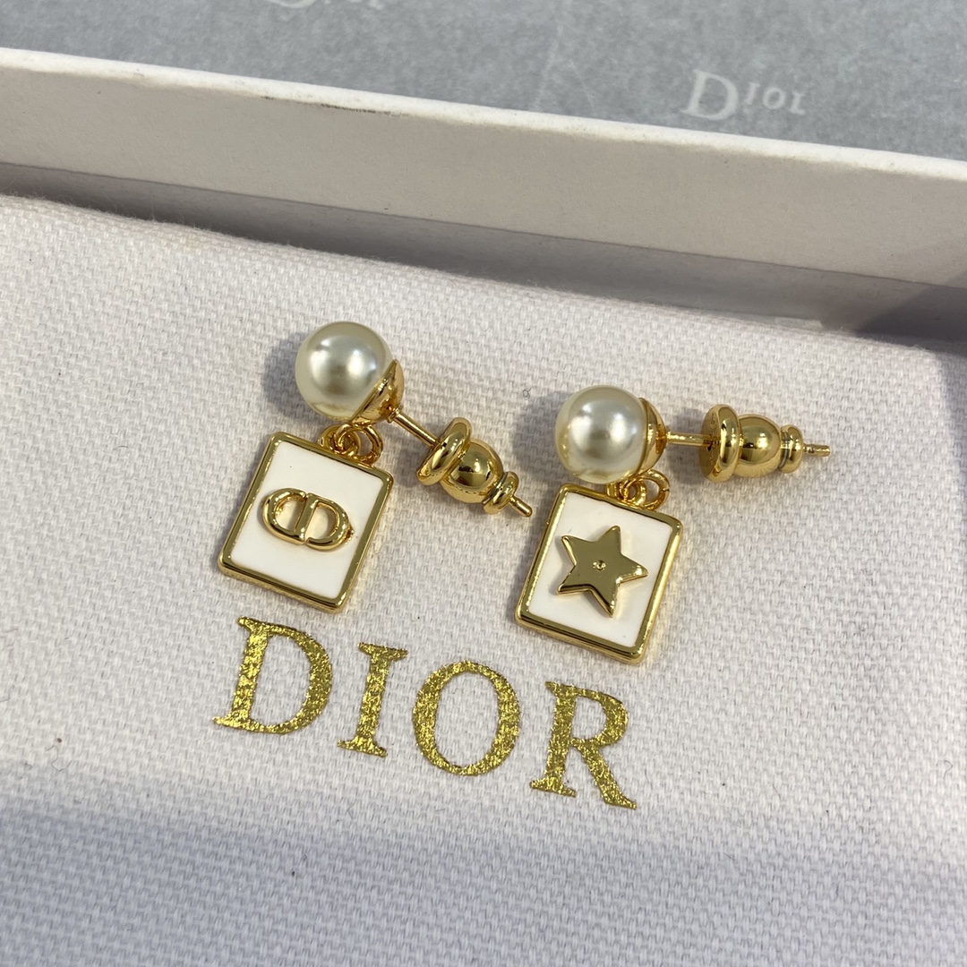 【DE0715】 【Pendientes D!or de CD cuadrado y estrella de perlas】 ¡Última colección de primavera-verano 25❗️😍Estoy realme…