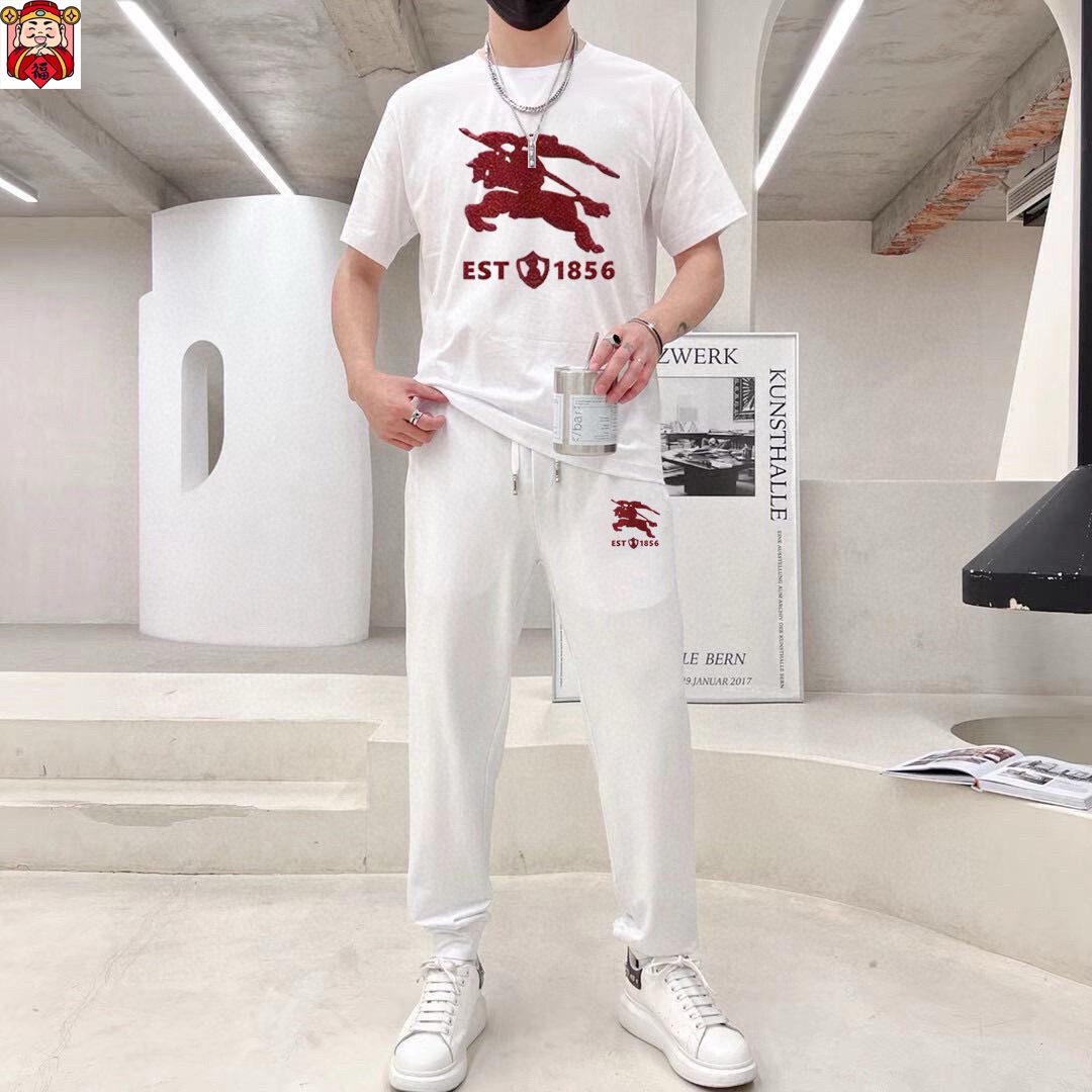 Burberry BURBERRY 巴宝莉 (胖子福音) 2025 世界知名奢侈品牌