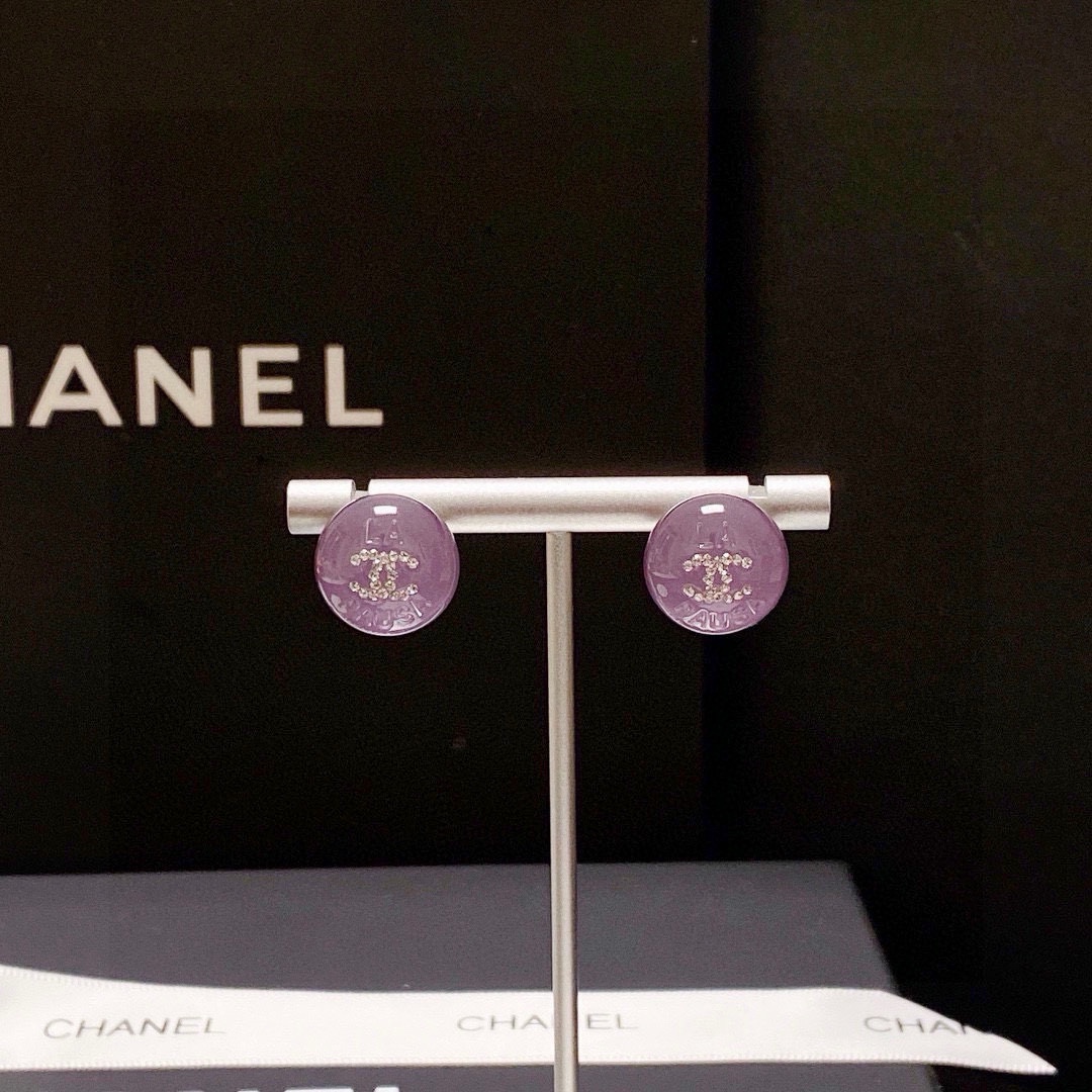 Chanel 香奶奶 紫色水晶微镶钻耳钉 双C