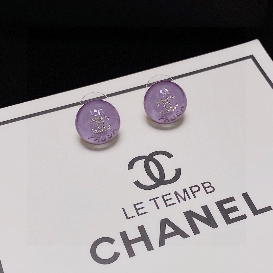 Chanel 香奶奶 紫色水晶微镶钻耳钉 双C