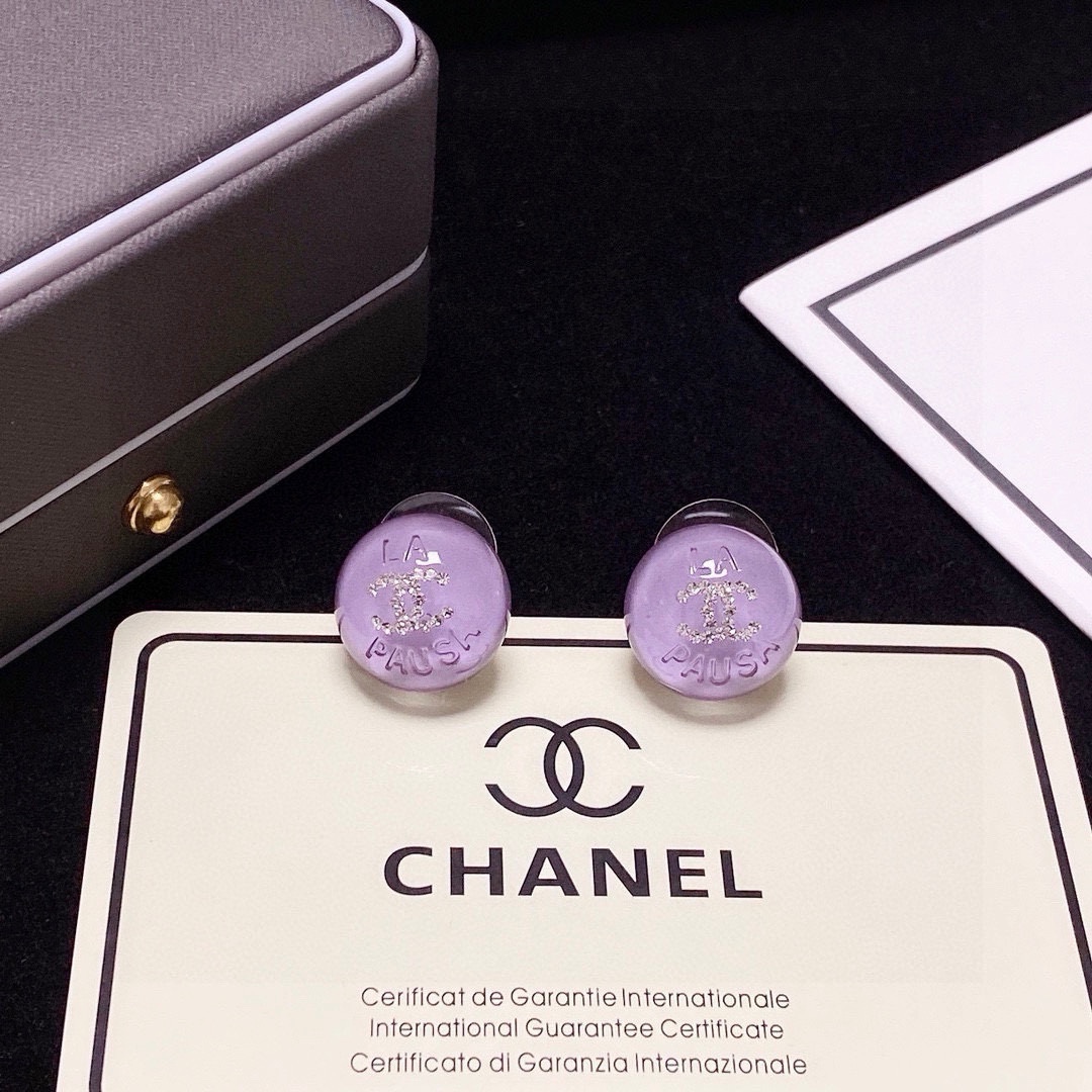 Chanel 香奶奶 紫色水晶微镶钻耳钉 双C