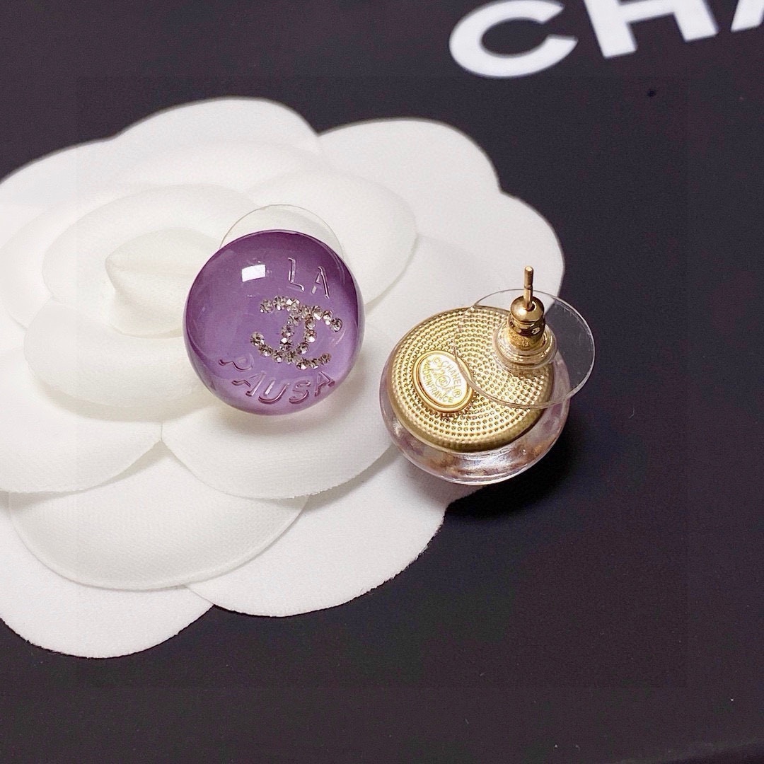 Chanel 香奶奶 紫色水晶微镶钻耳钉 双C