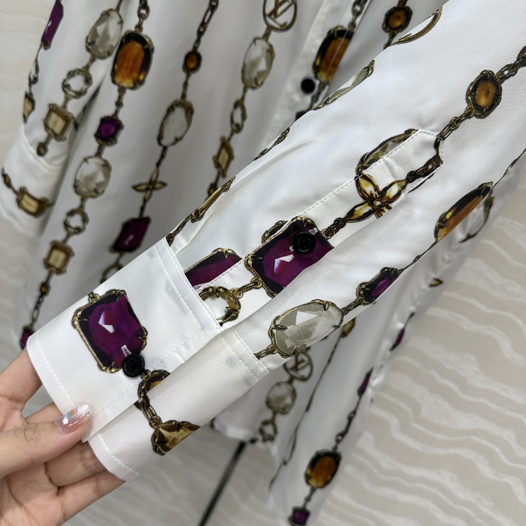 Original Spectacular Women’s Silk Suit with Rainbow Monograms and Silk-Printed Shirt - 图片 7