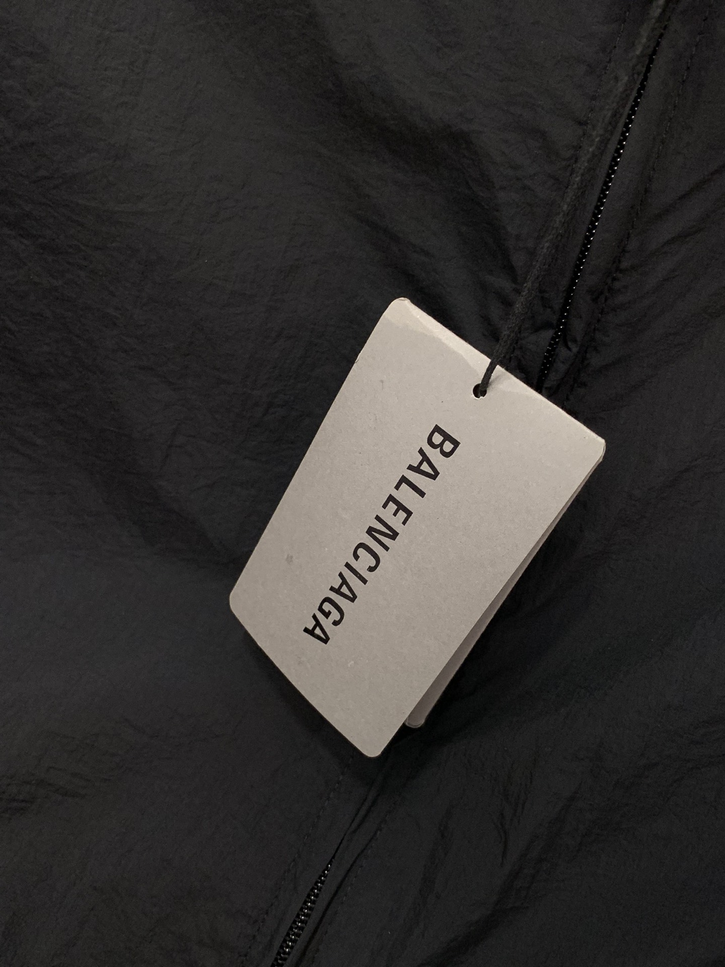 Paris Family’s High-Quality Exhaust Fan Dress with Hidden Vents and Comfortable Fit - 图片 7