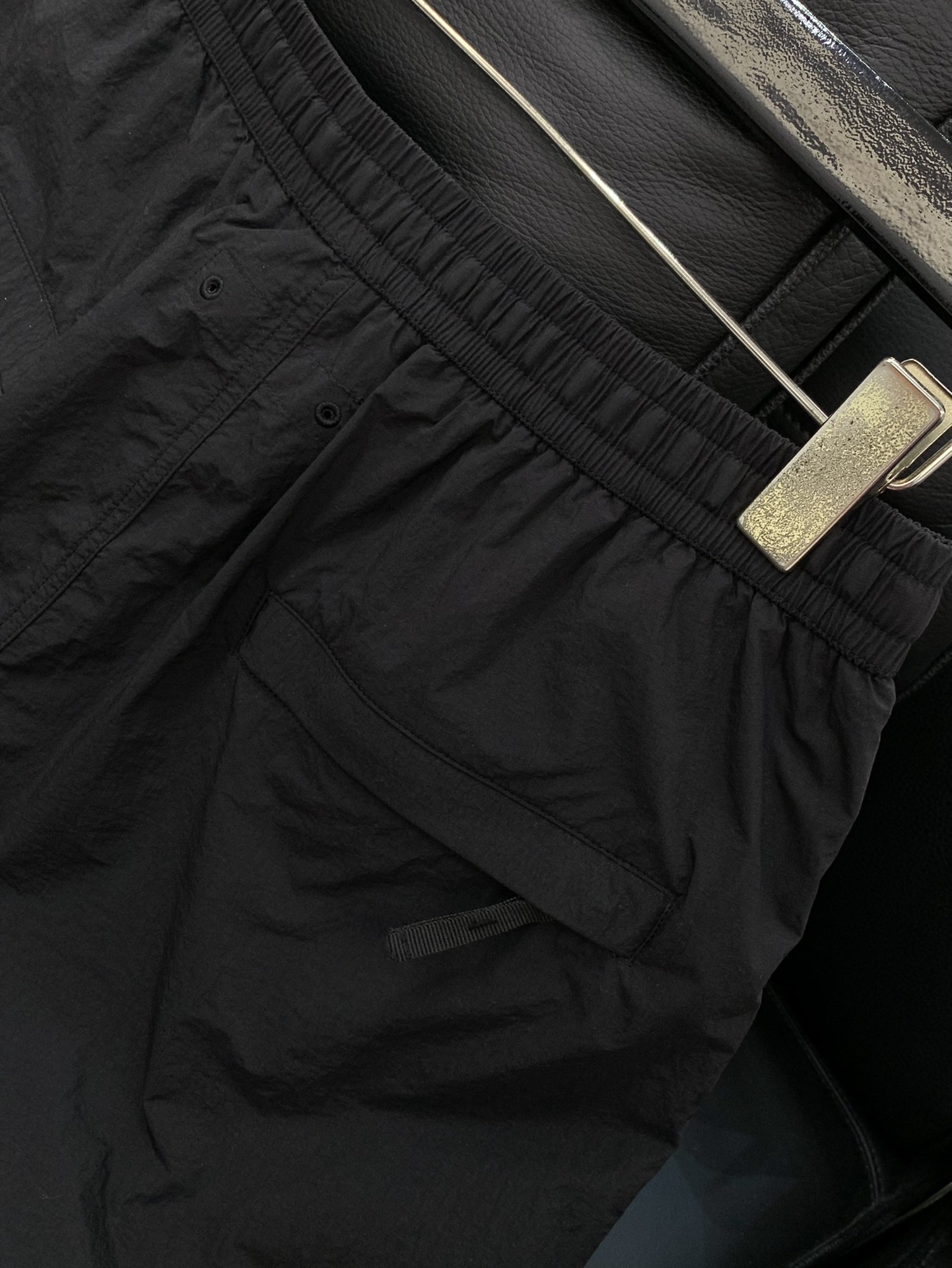 Stone Island Sand Shorts: Classic Style, Polyester Fabric, Customized Sizes Available. - 图片 8