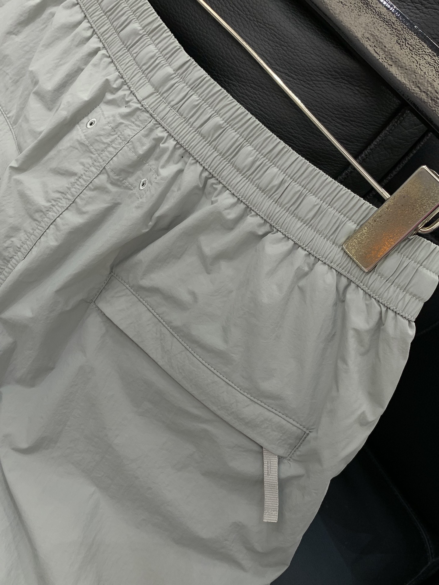 Stone Island Polyester Shorts: Classic Style, Customized Versions Available, International Orders. - 图片 8