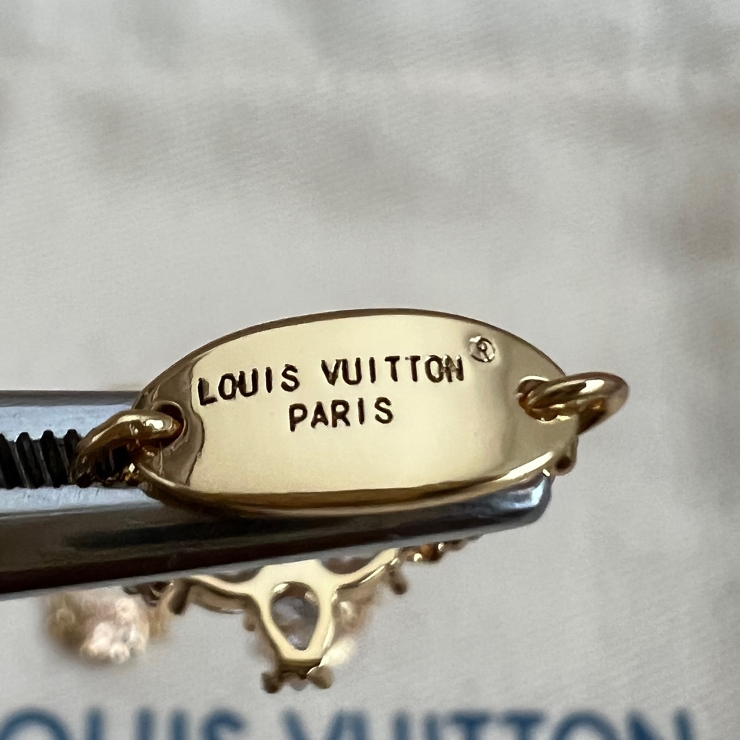 【】一套LV 新款  戒指🔹🔹Louis Vuitton 路易威登 戒指🔹专柜一致材质 火爆款出货 设计