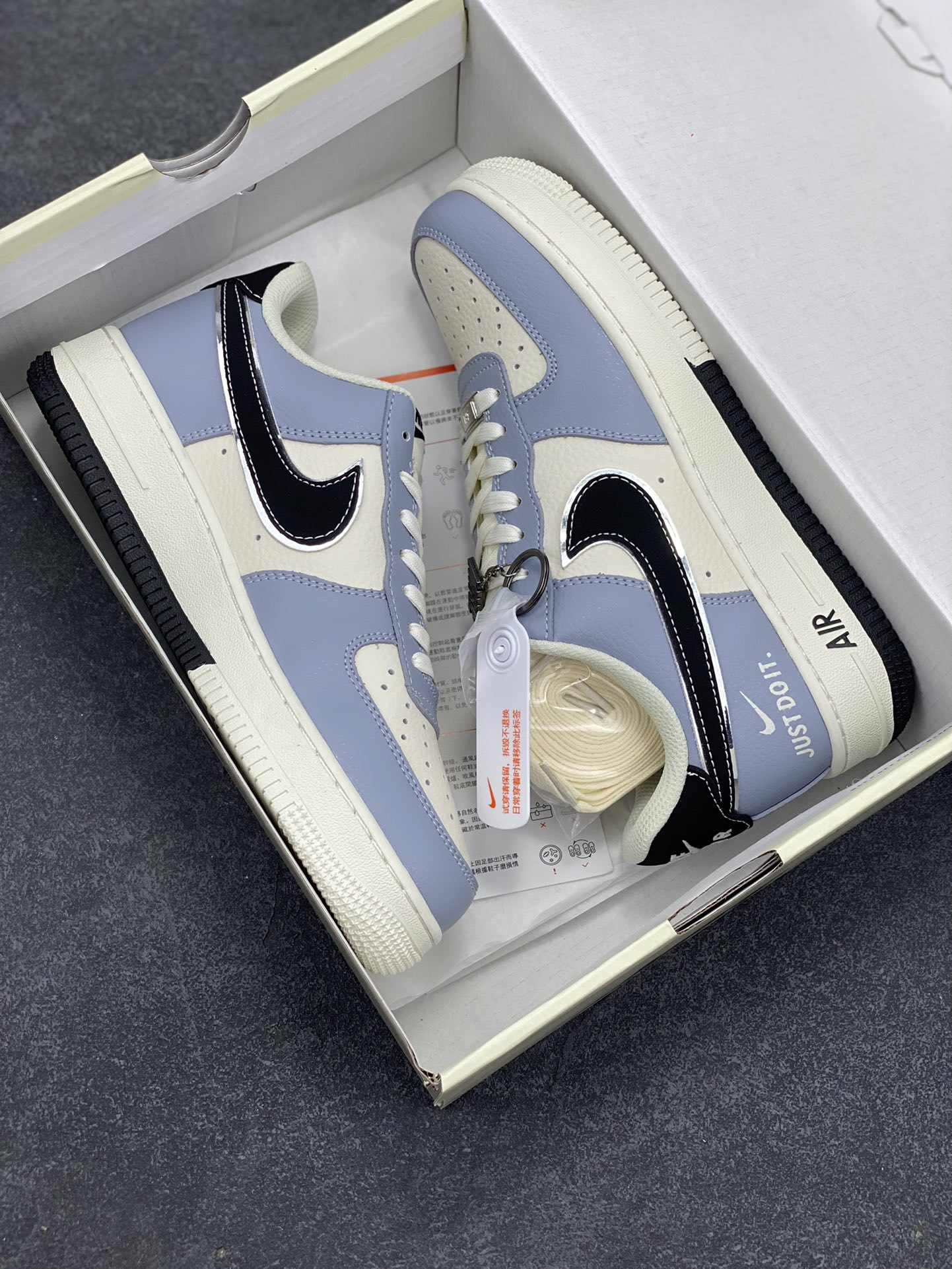 图片[9]-NIke Air Force 1 \’07 Low “米黑双拼Justdoit”空军一号 低帮 运动鞋 休闲鞋 折边针车 工艺难度大 原楦头原纸板 原装鞋盒 定制五金配件 内置全掌气垫 原厂鞋底 货号：CS5288-023 尺码：36 36.5 37.5 38 38.5 39 40 40.5 41 42 42.5 43 44 44.5 45-选品中心