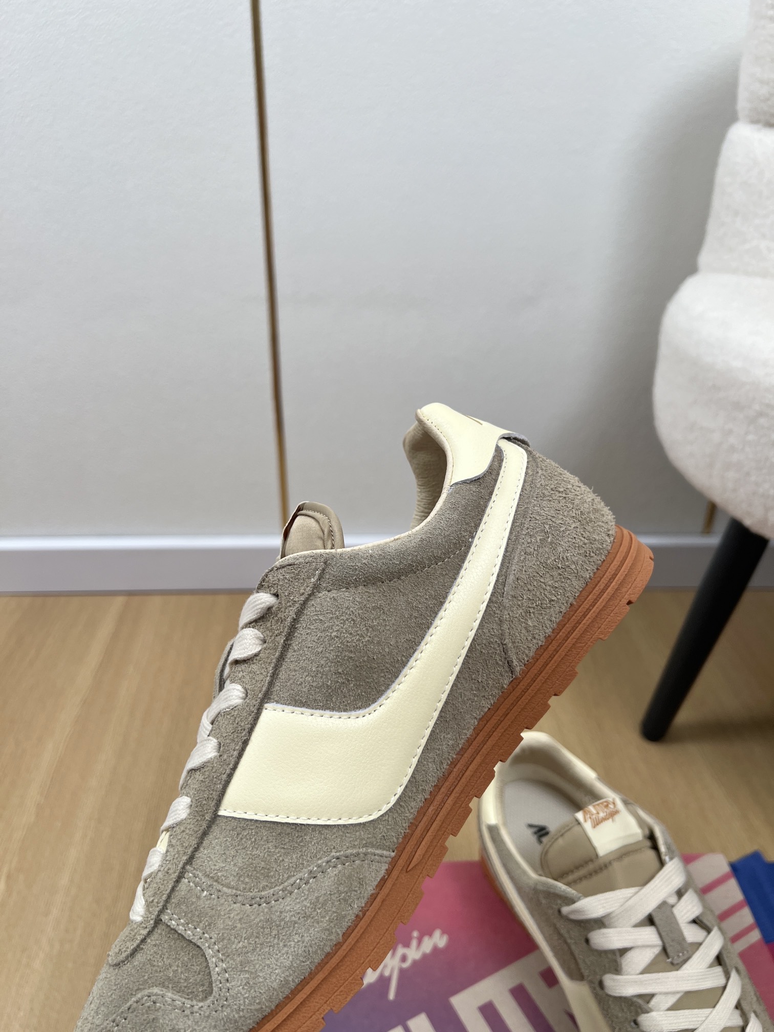 AUTRY OTERRY 2025 Summer Shoe Collection Highlights American Retro Style - 图片 6