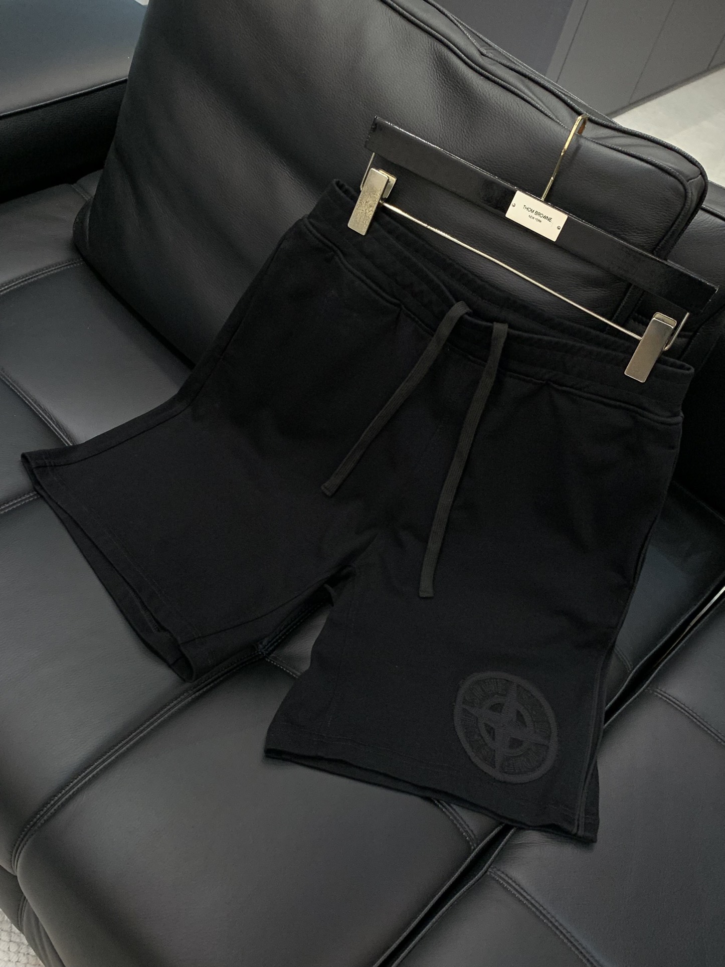 Stone Island Classic Tart Shorts with Compass Design – 2025SS Customized Edition - 图片 3