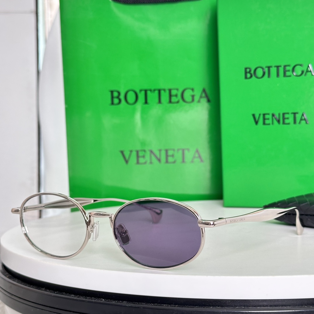  变色片 ‼️BOTTEGA VENET*
MODEL：BV1398S
SIZE56口19-145