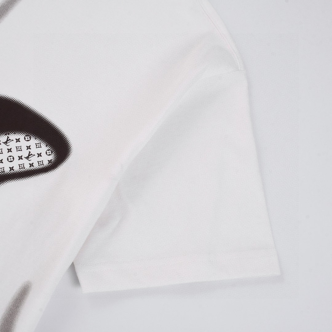 路易威登/Louis Vuitton 夏季新款 锻炼火燃烧印花圆领短袖T恤 白色/黑色