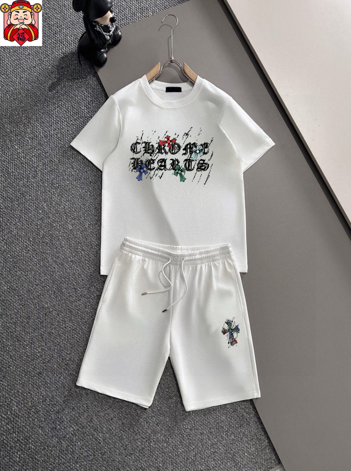 Chrome Hearts 品牌【ChampionHearts 克罗心】 2025新款男士短袖短裤套装 销售 市面高端版本 手感细腻柔软 让你穿着更加舒适 立体裁剪版型超赞 尺码:M-5XL下单请报身高体重