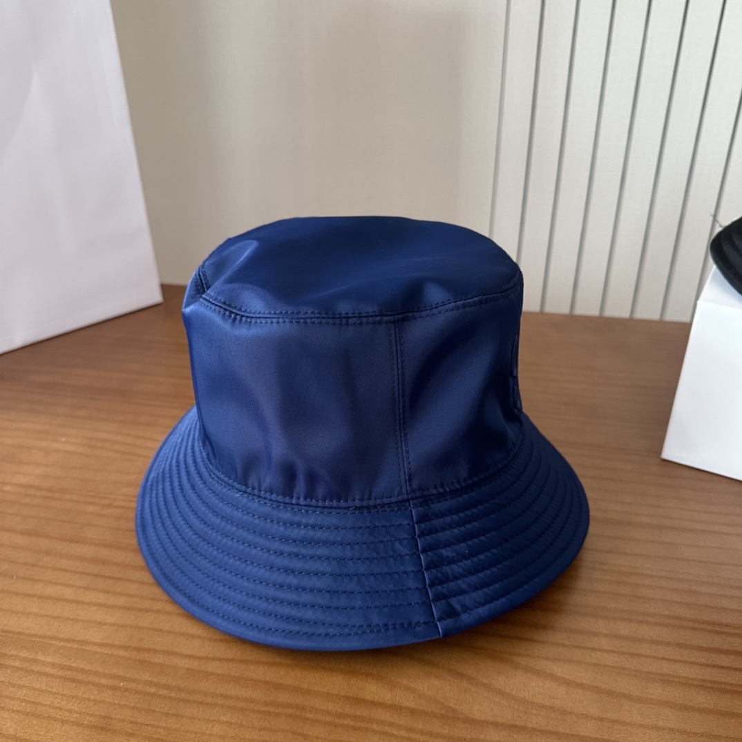 


GUCCI古奇 2025专柜新款简约刺绣款渔夫帽，很潮！休闲运动款，经典制作，超级好搭衣服！