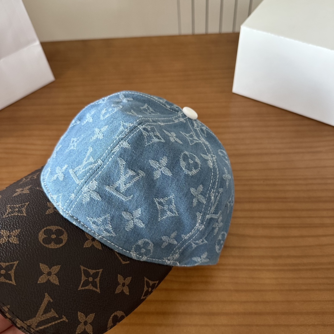 

LV路易威登棒球帽  轻盈透气。完美版型，独家实物拍摄，男女适用