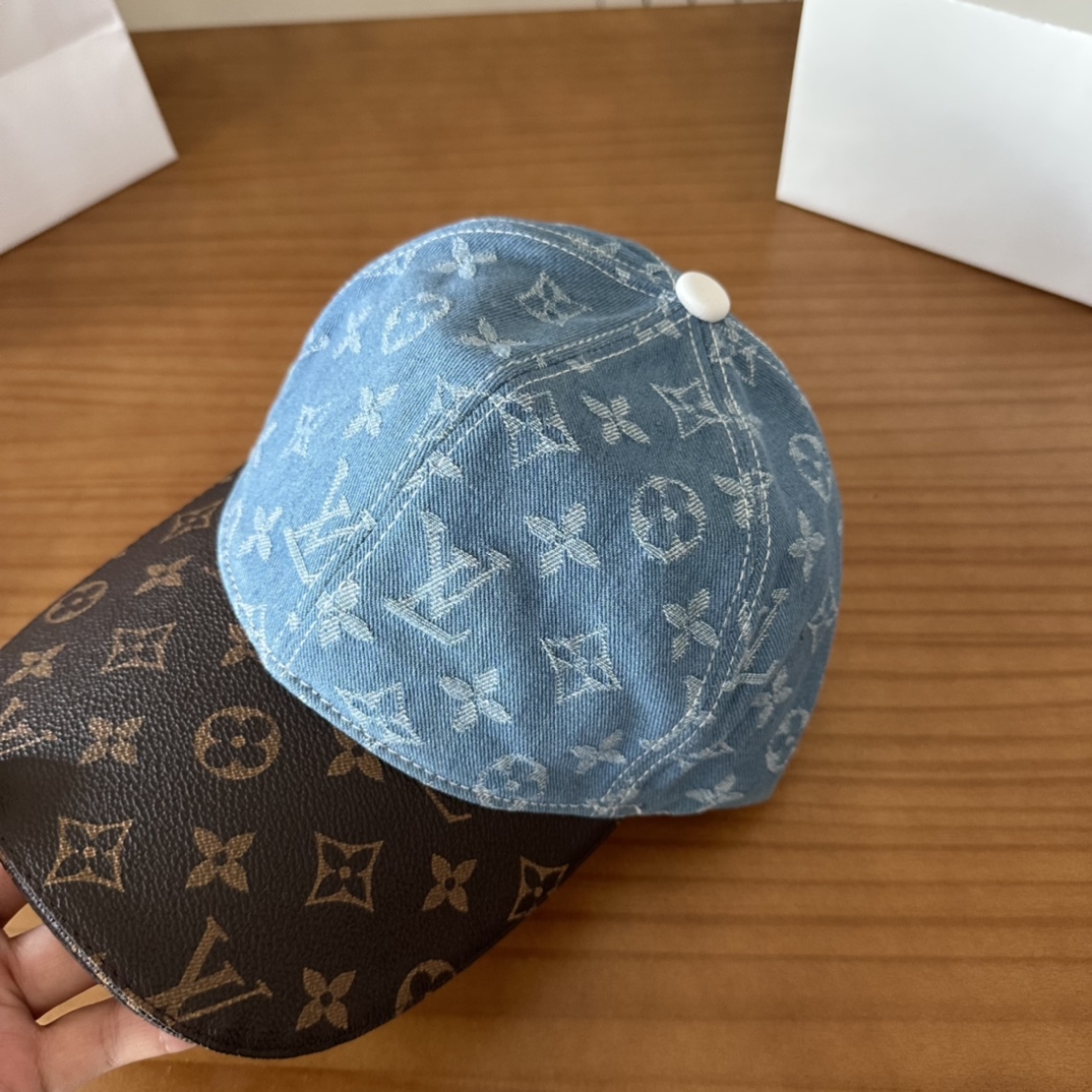 

LV路易威登棒球帽  轻盈透气。完美版型，独家实物拍摄，男女适用