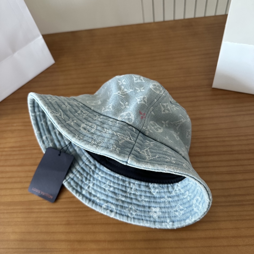 

LV路易威登渔夫帽  轻盈透气。完美版型，独家实物拍摄，男女适用
