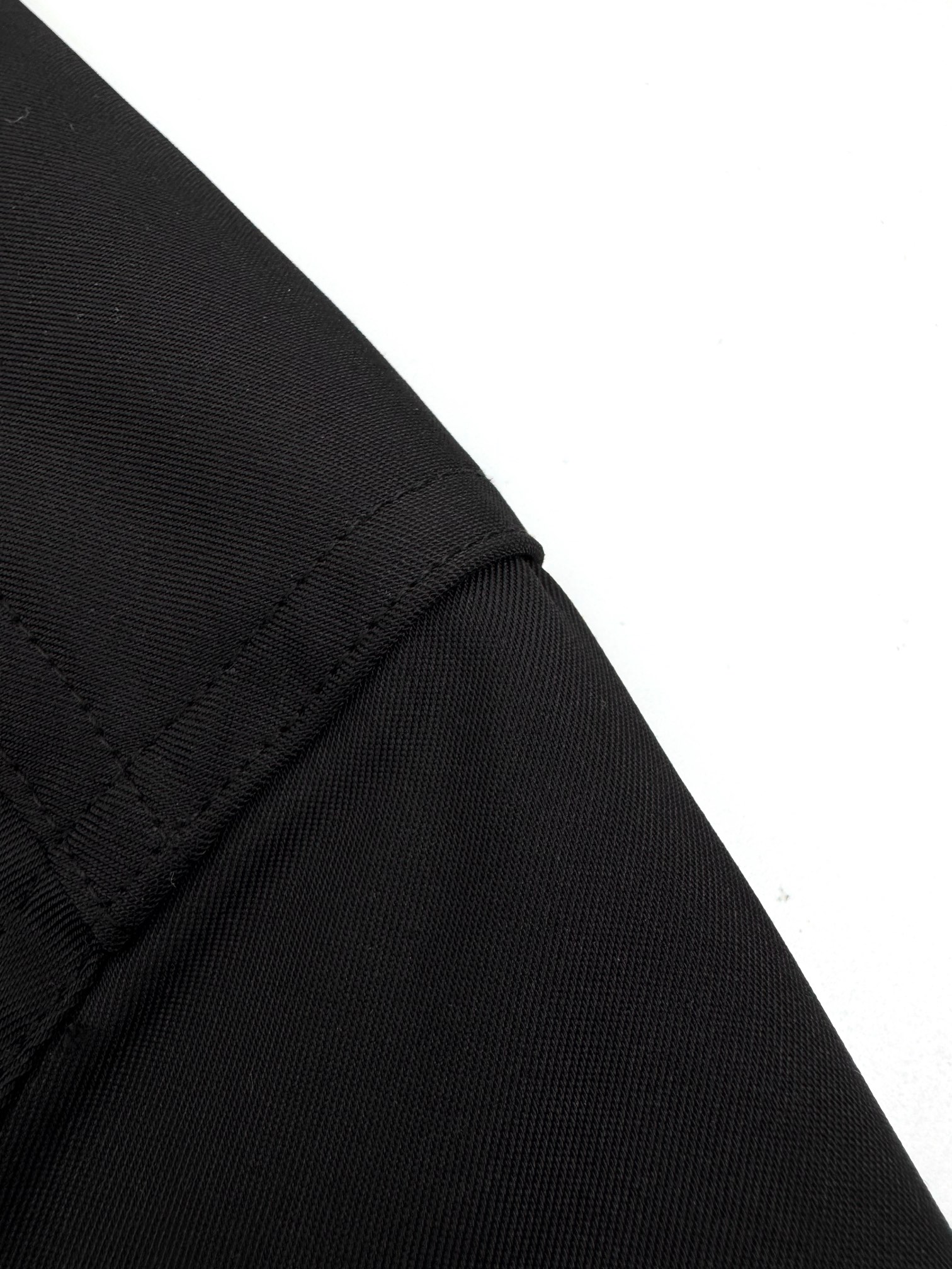 Moncler Men's Black Cotton Blend Zip-Up Shirt Jacket with Logo Patch 6 i1751563041 9549 2